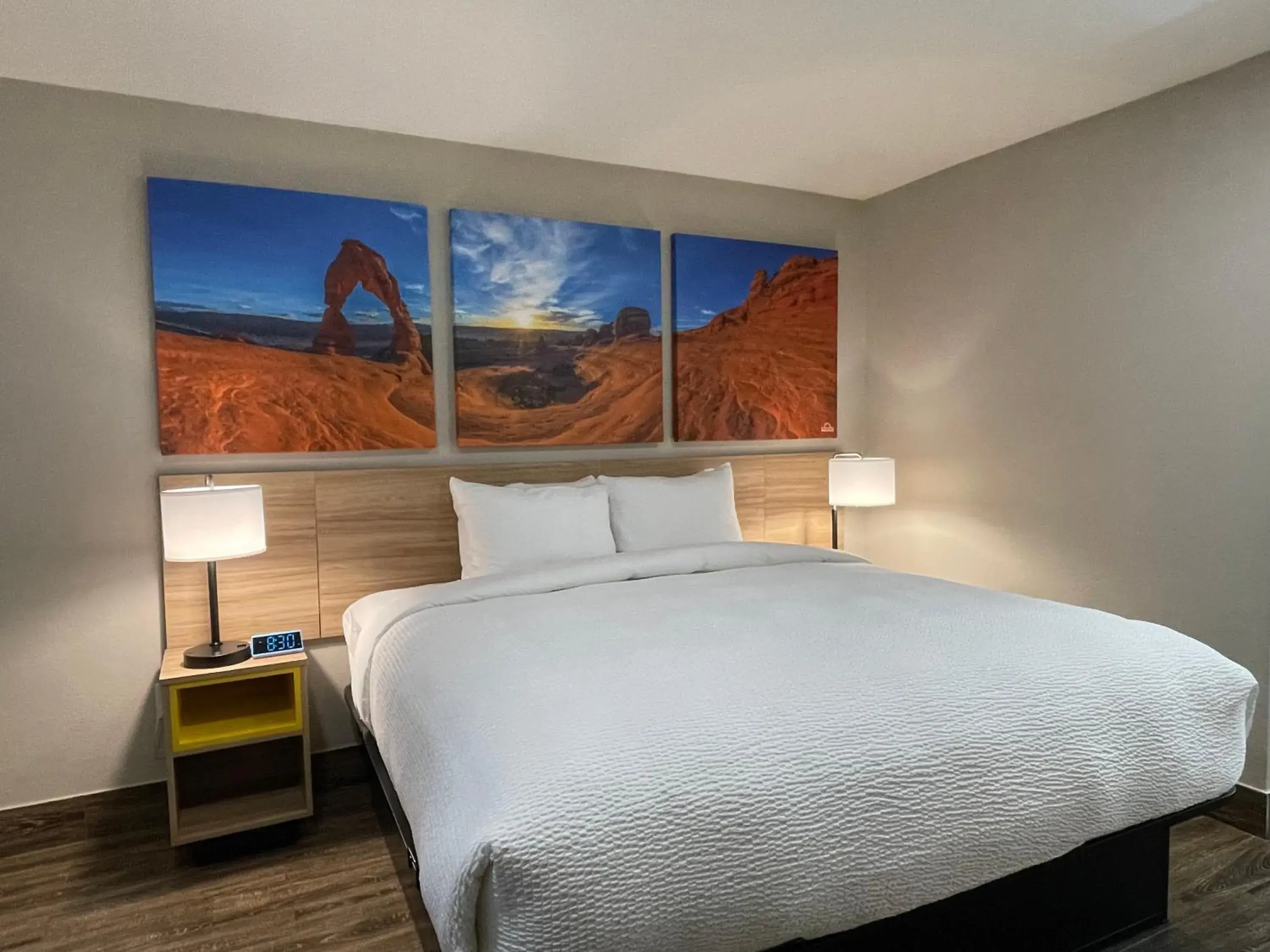 Bed in Days Inn by Wyndham Sulphur Springs Bed in Days Inn by Wyndham Sulphur Springs