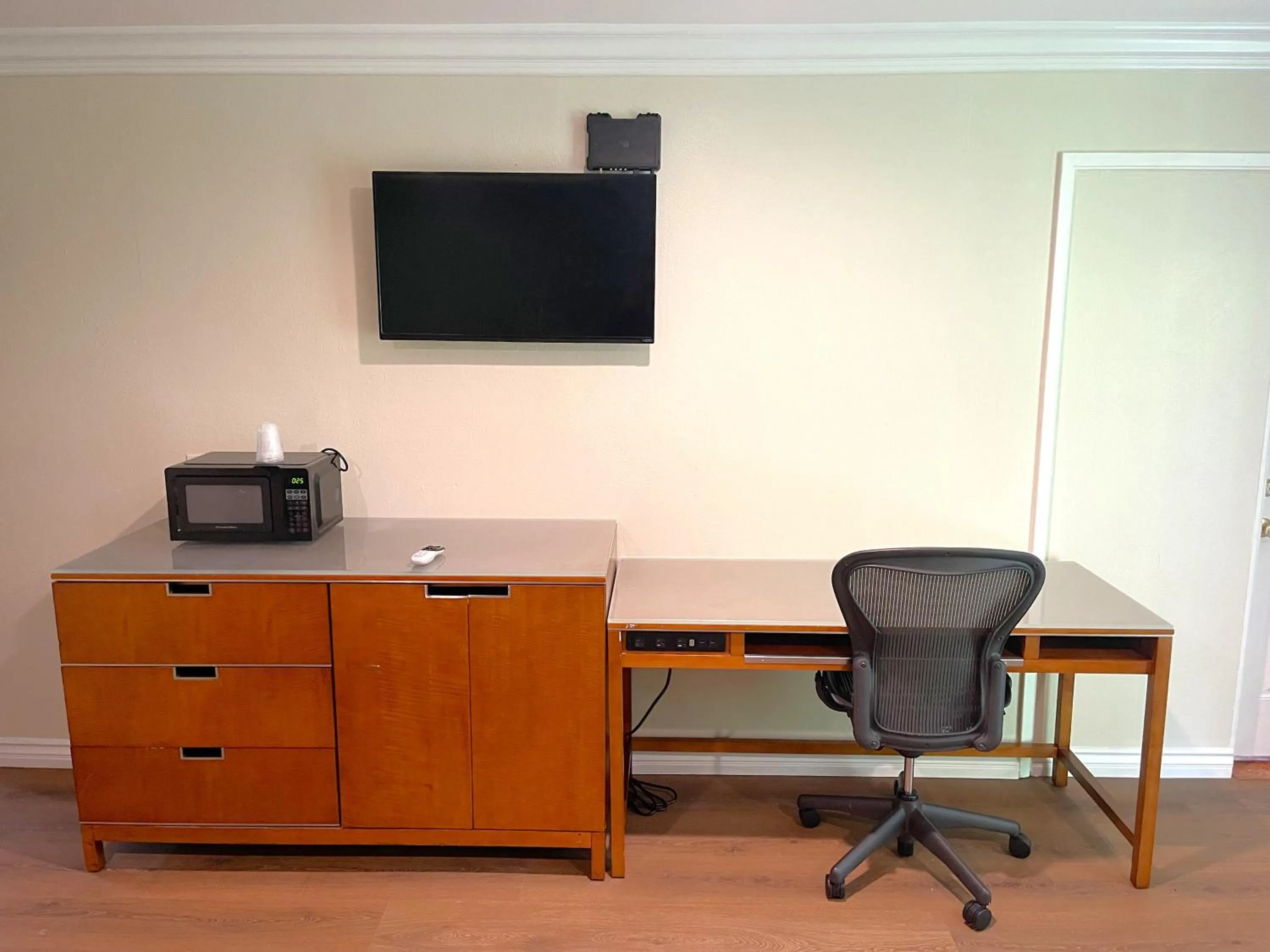 TV and multimedia in Relax Inn