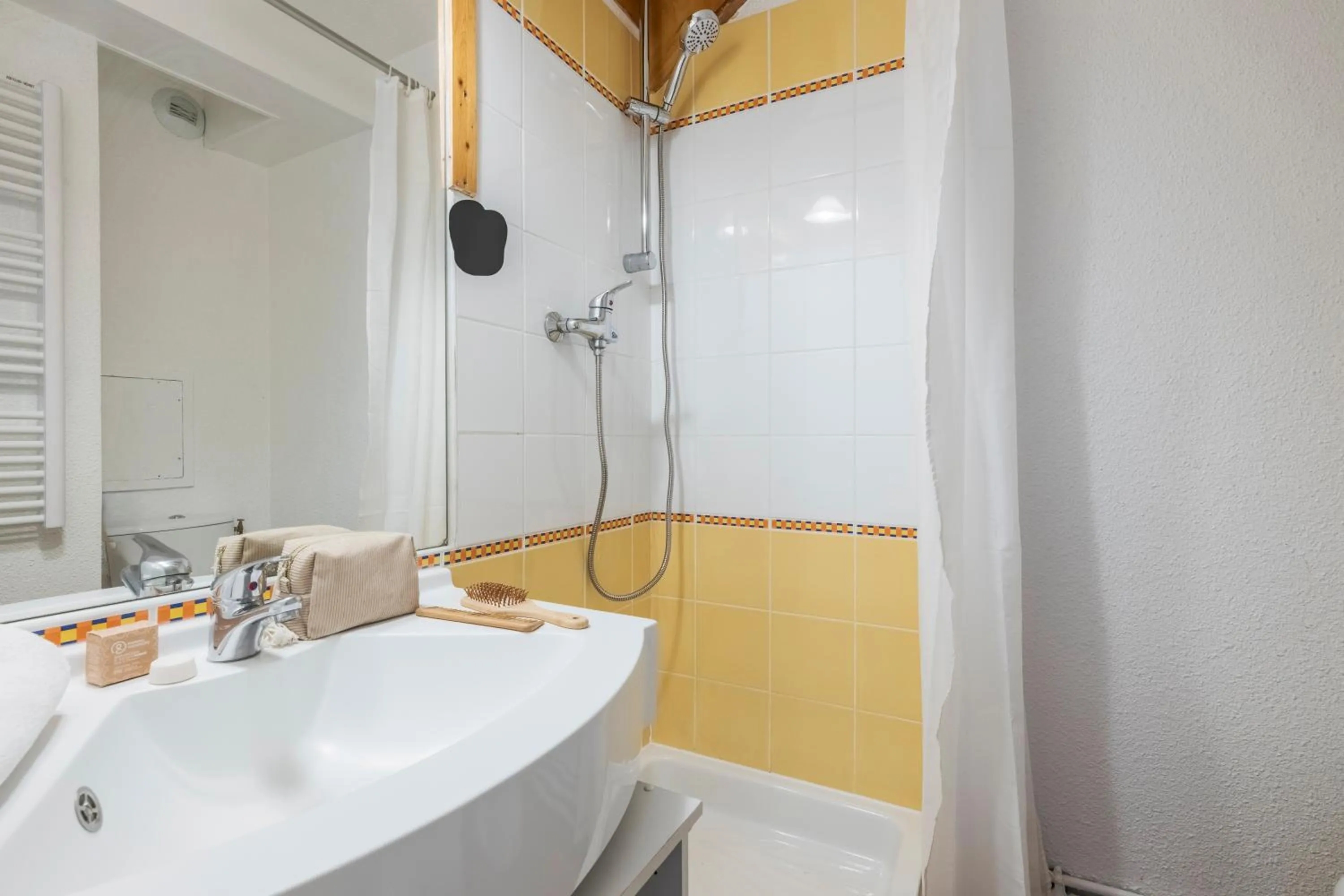 Shower in Résidence Pierre & Vacances Les Sentiers du Tueda