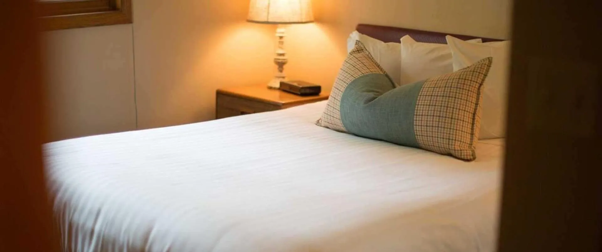 Photo of the whole room, Bed in Somerset Inn & Suites