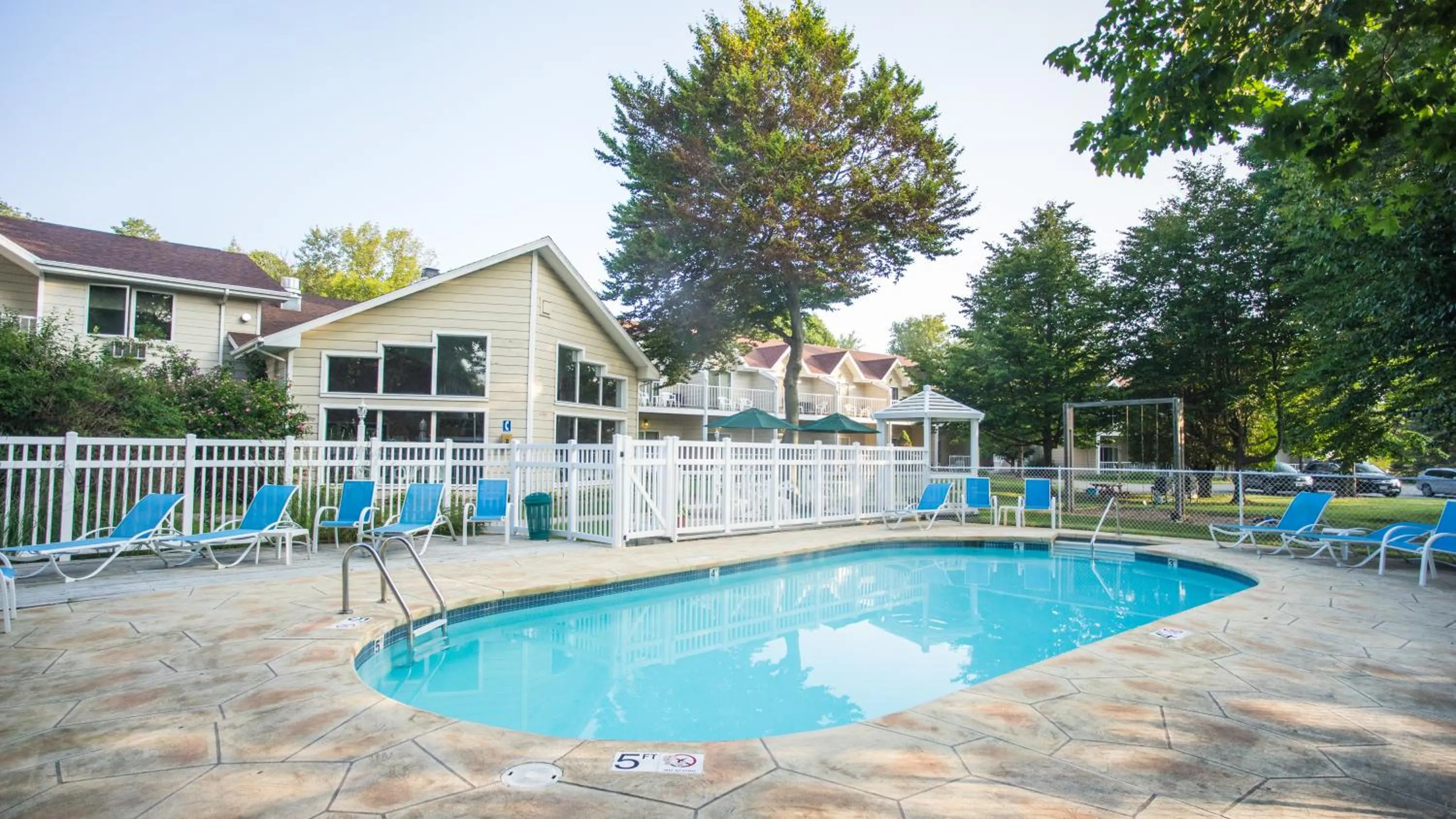 Landmark view in Somerset Inn & Suites