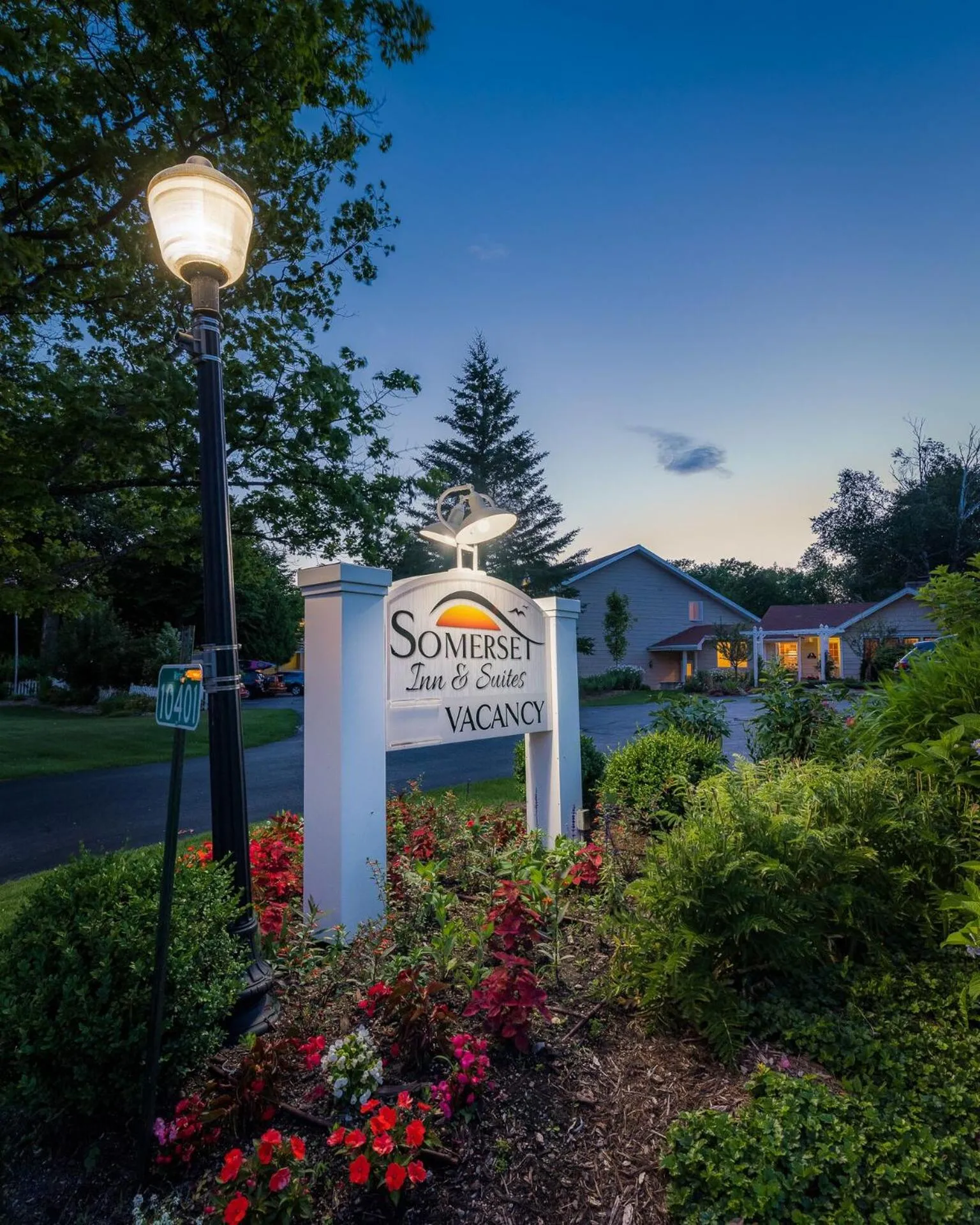 Property building in Somerset Inn & Suites