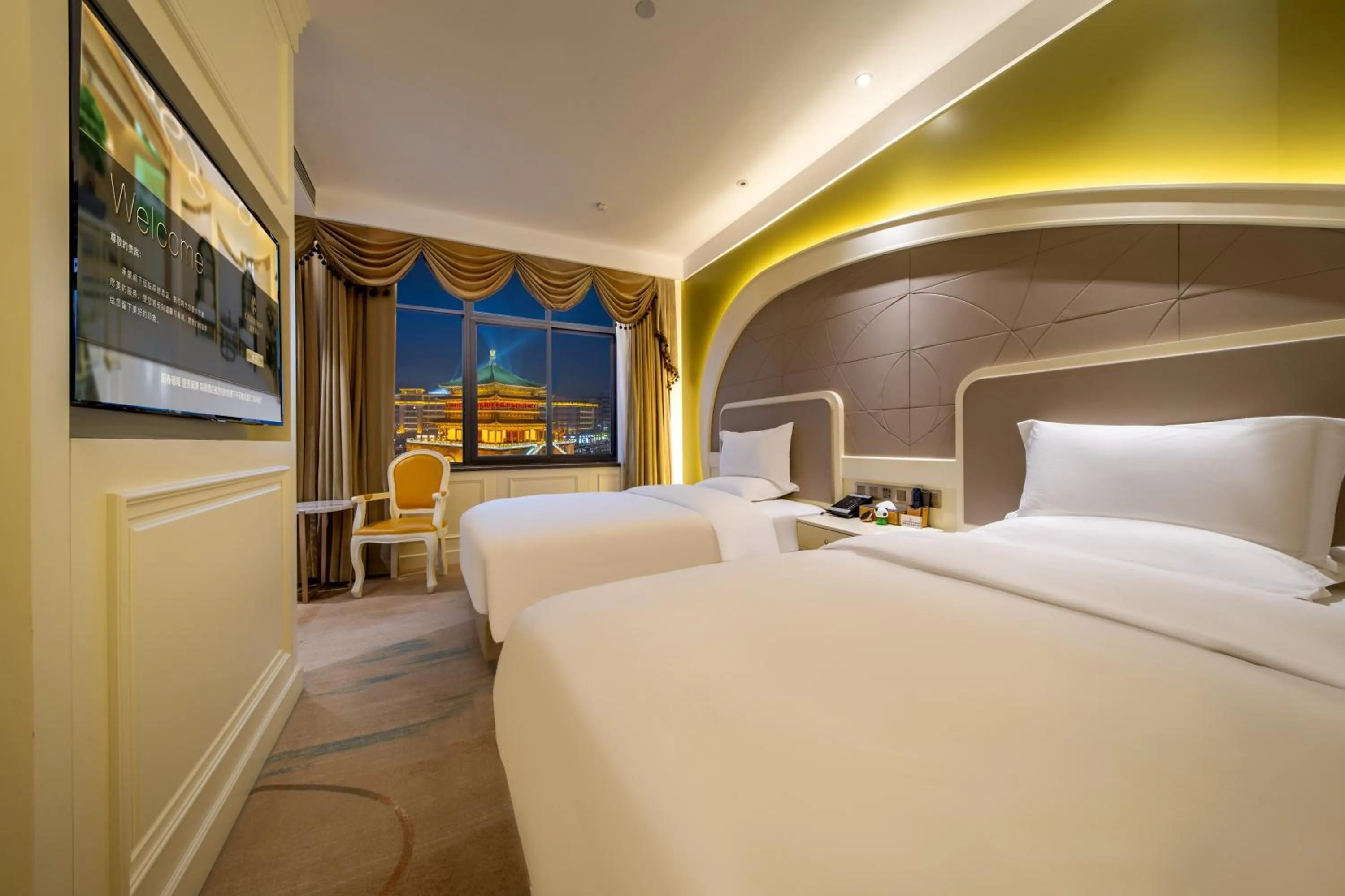 Deluxe Twin Room in Center Hotel Xi'an Bell Tower