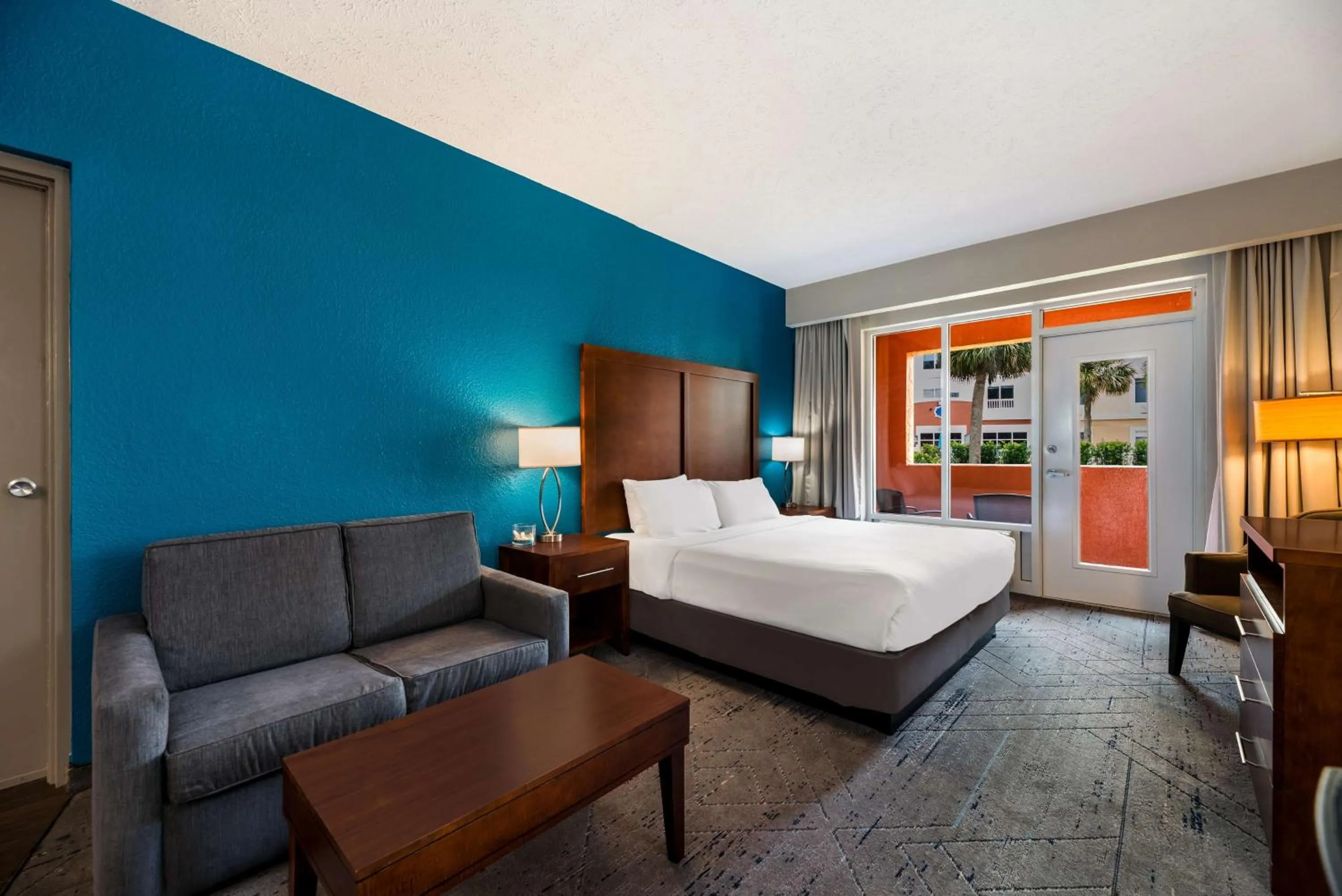 Bedroom, Bed in SureStay Plus Hotel by Best Western The Villages