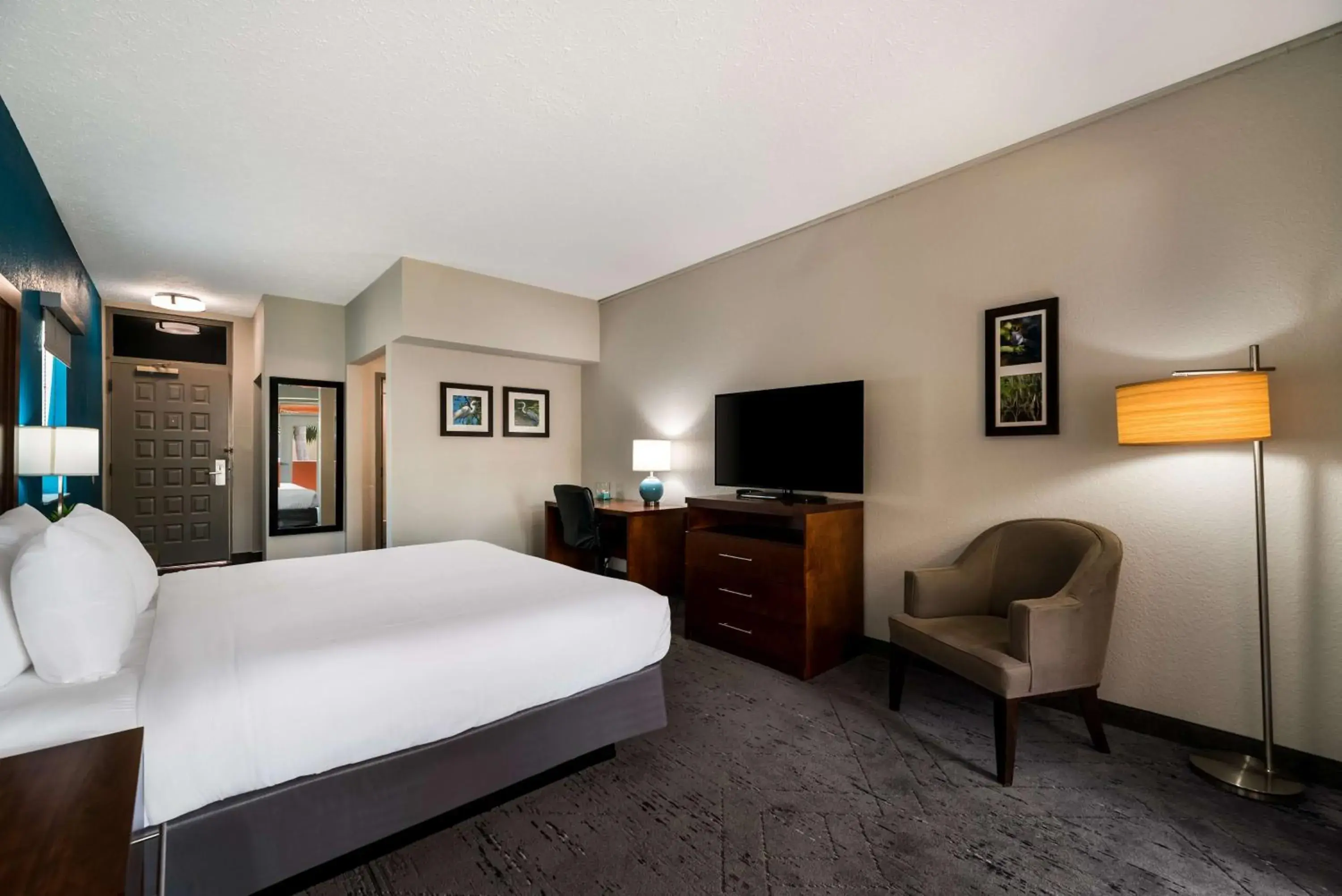 Bedroom, Bed in SureStay Plus Hotel by Best Western The Villages Bedroom, Bed in SureStay Plus Hotel by Best Western The Villages