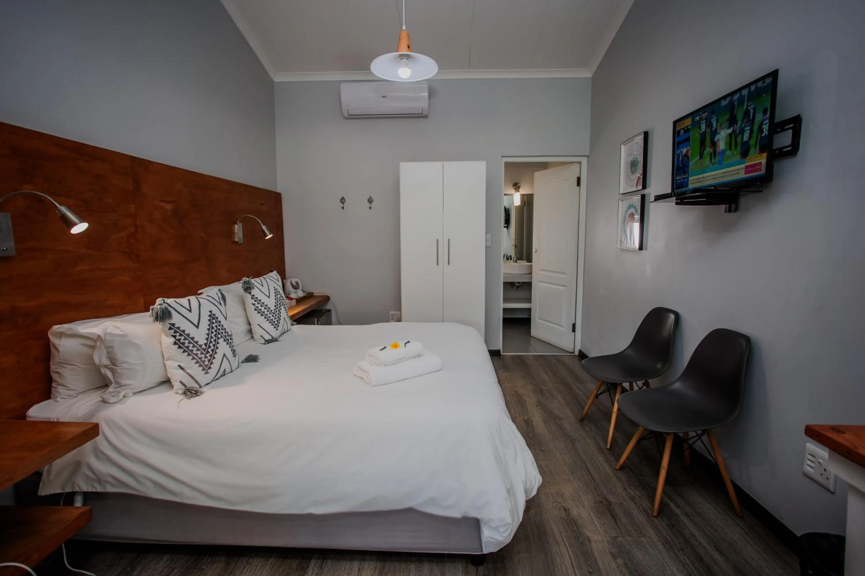 Bed in Aan de Eike Guest House