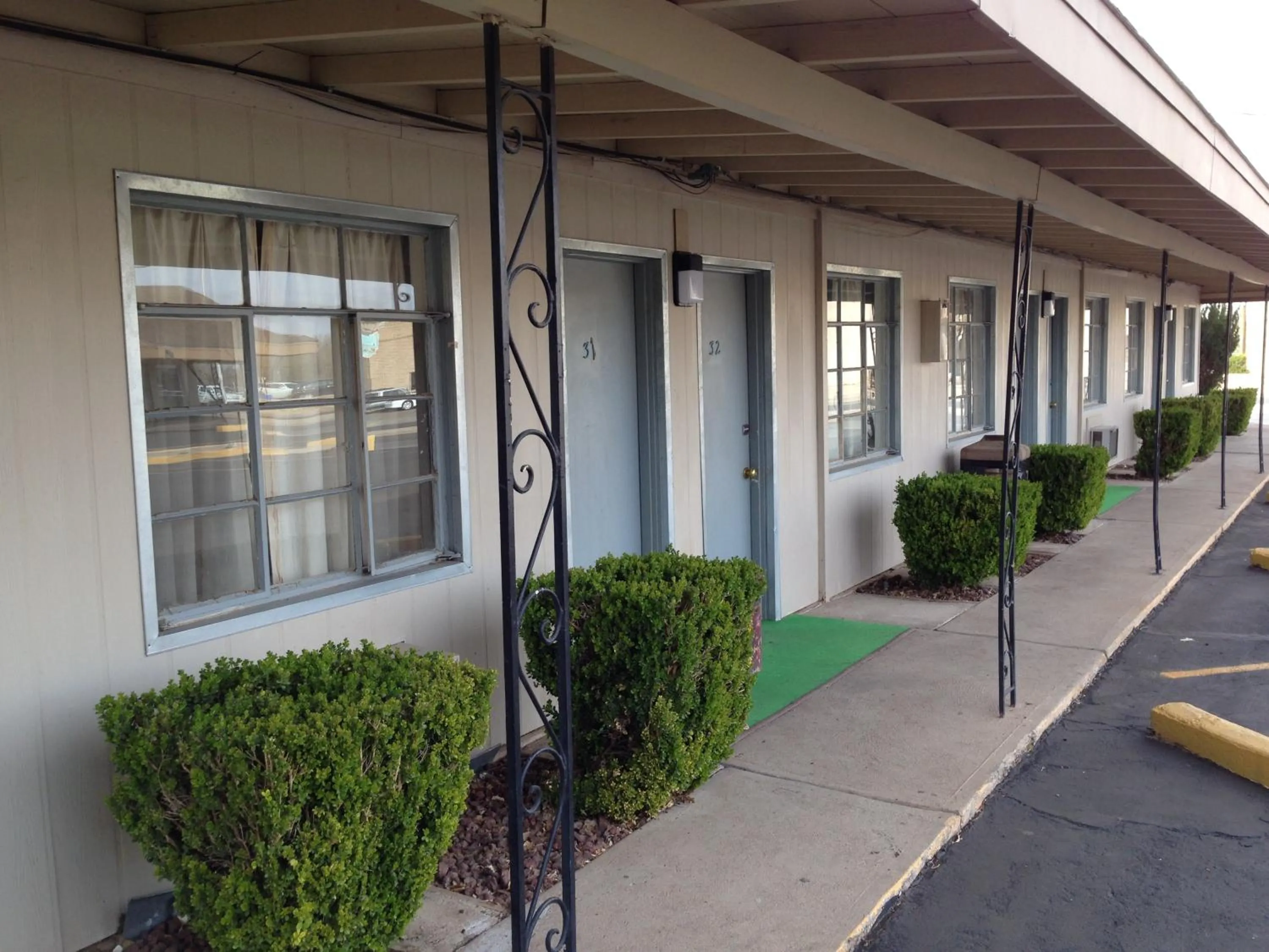 Property building in Mayo Inn