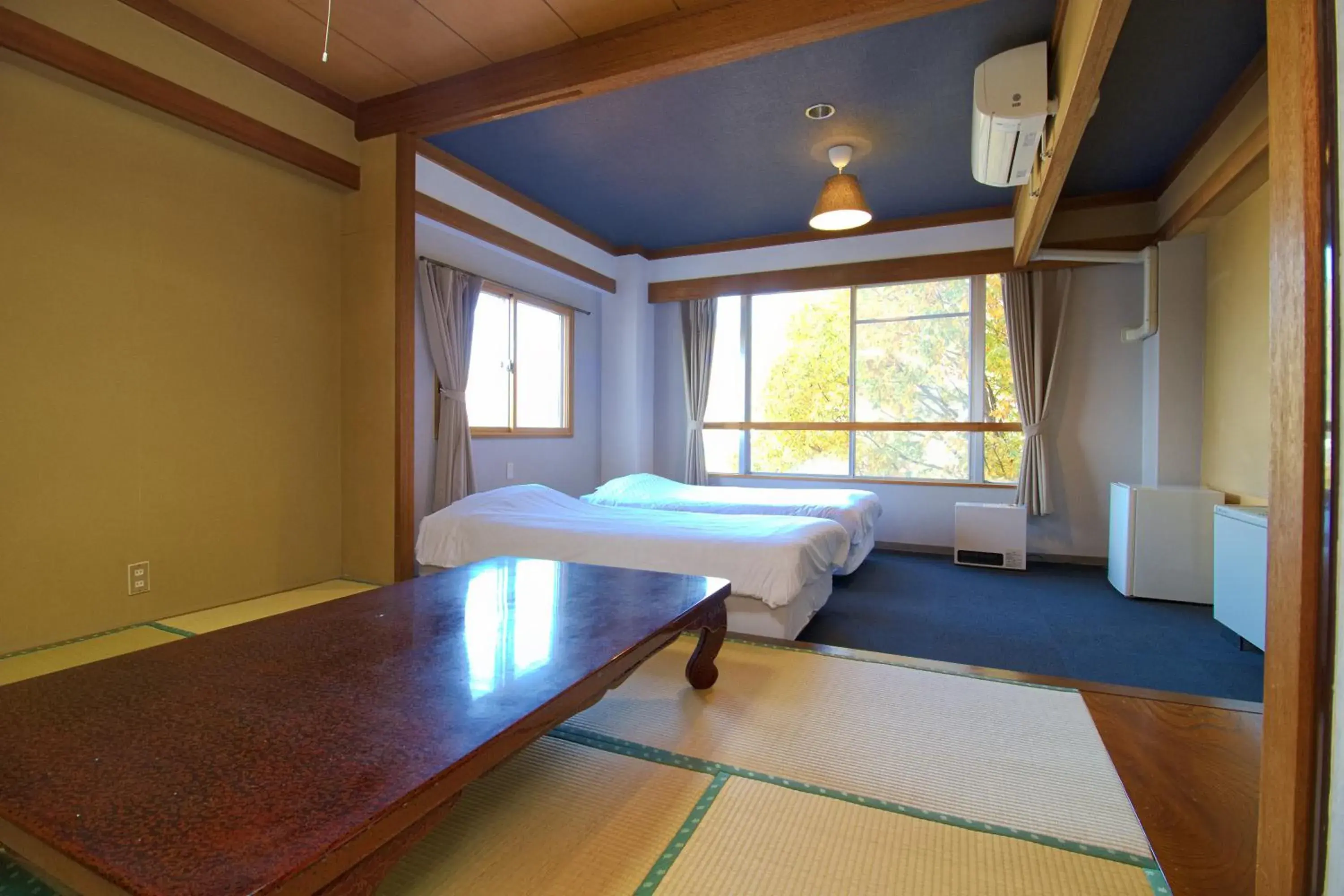 Modern Japanese-Style Twin Room in Hotel&Resort Yamanouchi Hills Modern Japanese-Style Twin Room in Hotel&Resort Yamanouchi Hills