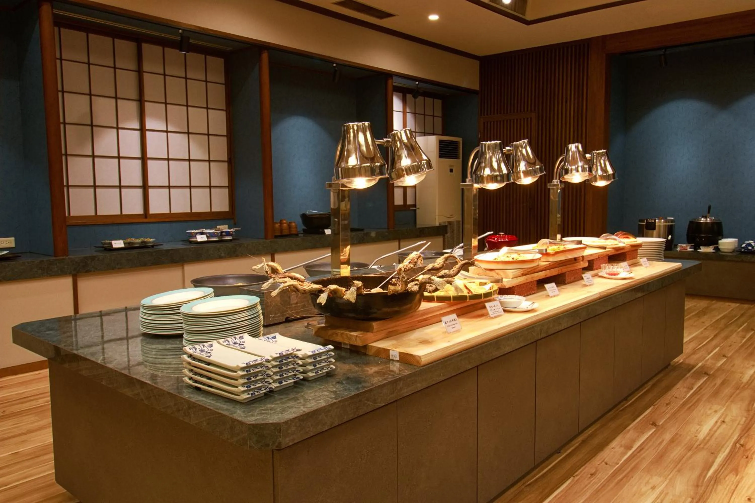 Restaurant/places to eat in Hotel&Resort Yamanouchi Hills