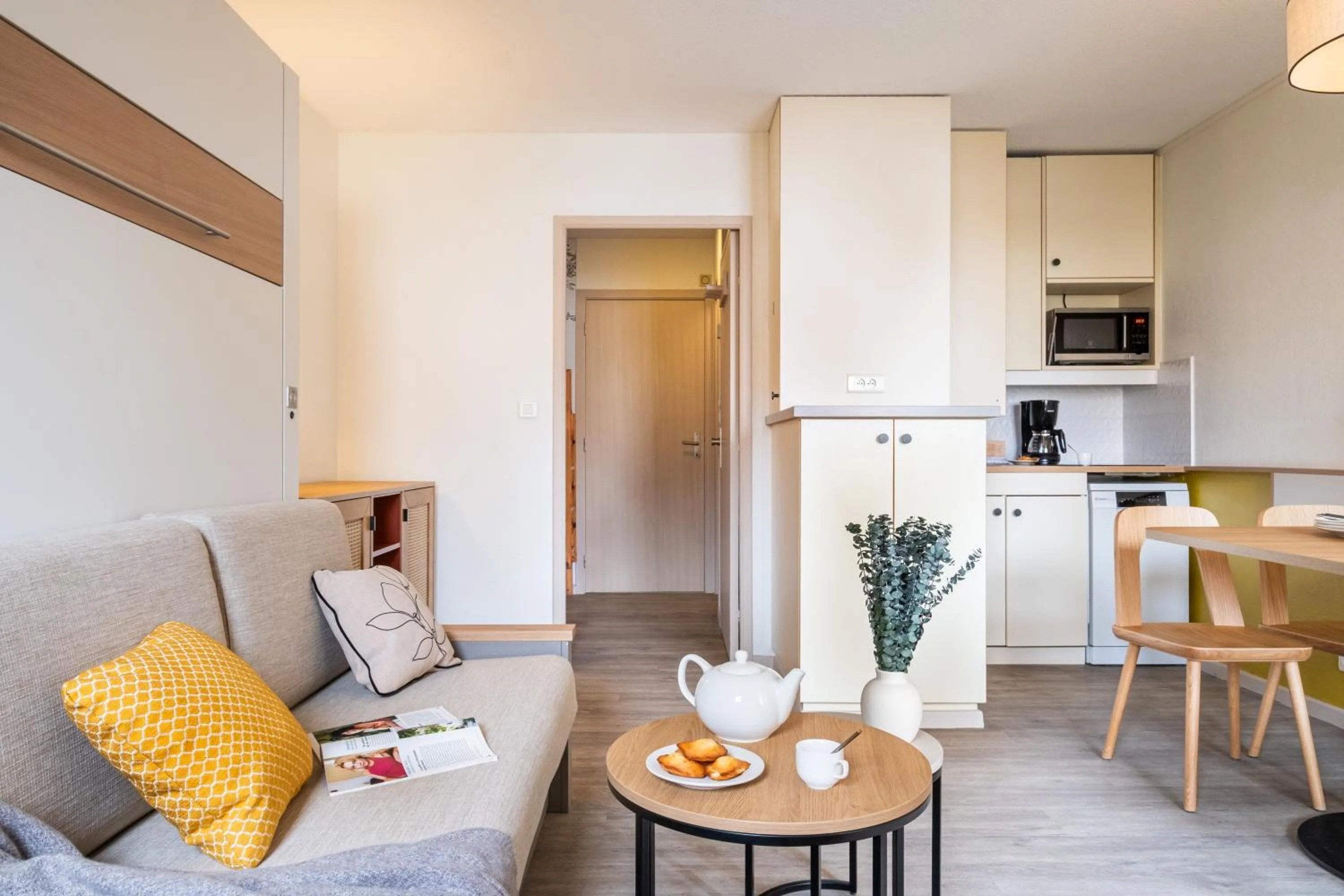 Kitchen or kitchenette in Résidence Pierre & Vacances Les Citronniers