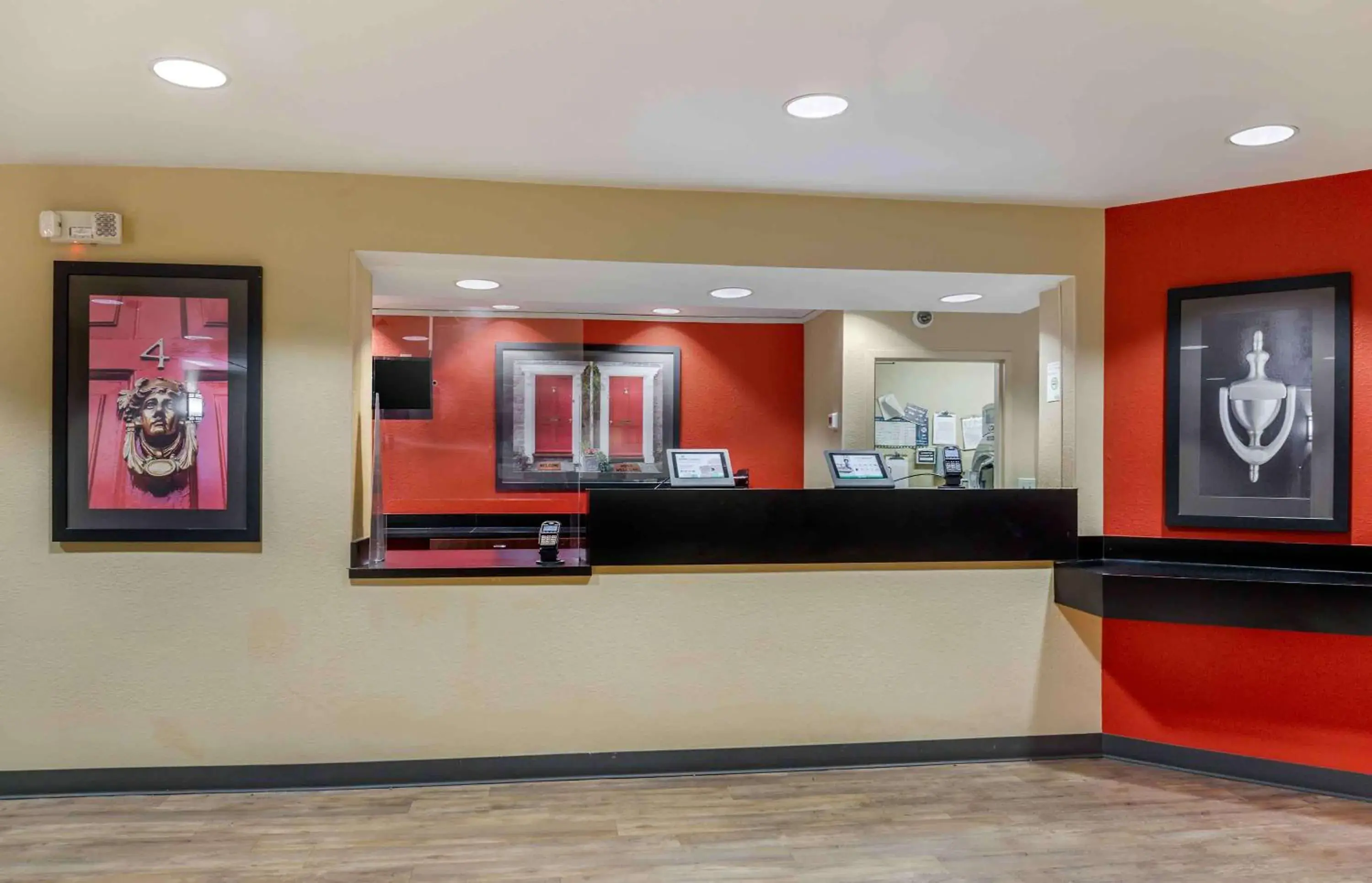 Lobby or reception in Extended Stay America Suites - Columbus - NE - I-270 Lobby or reception in Extended Stay America Suites - Columbus - NE - I-270