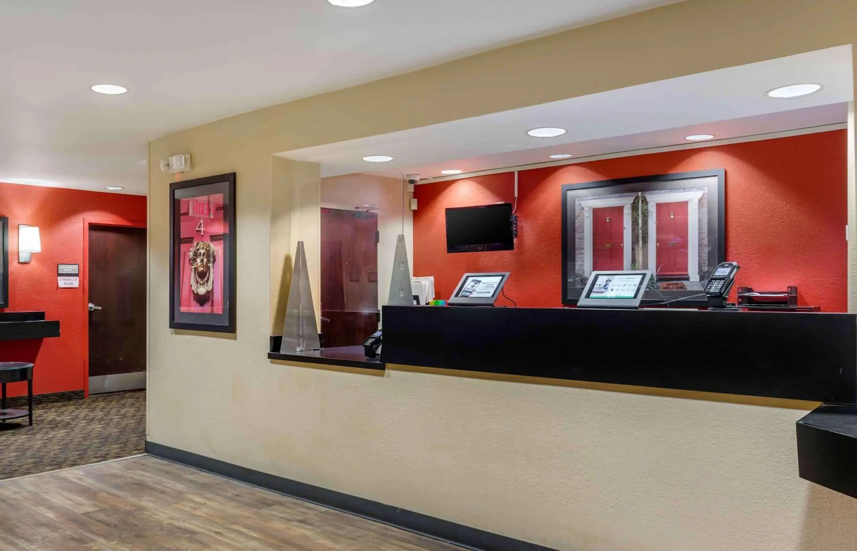 Lobby or reception in Extended Stay America Suites - Columbus - NE - I-270 Lobby or reception in Extended Stay America Suites - Columbus - NE - I-270