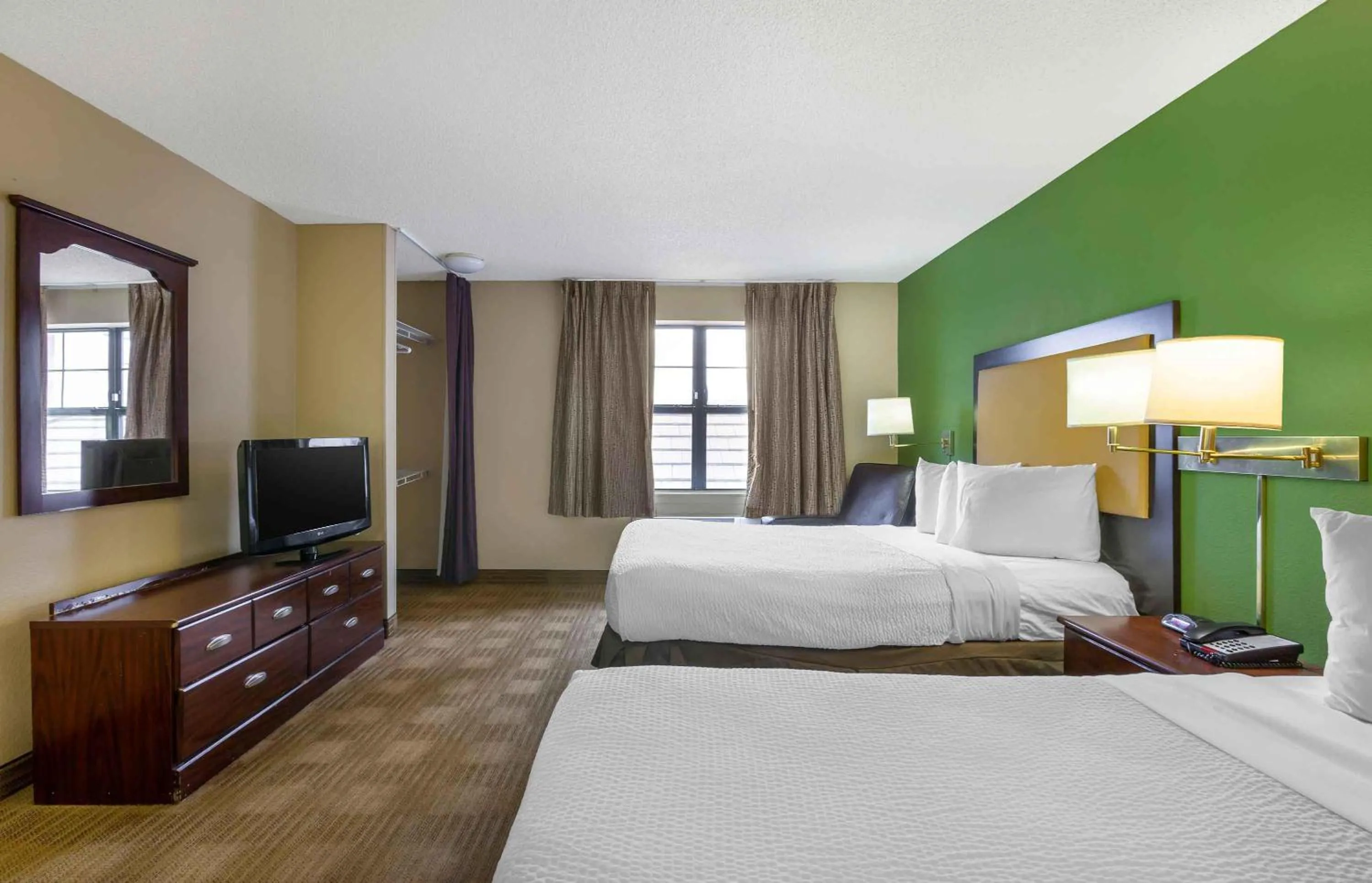 Bedroom, Bed in Extended Stay America Suites - Phoenix - Mesa