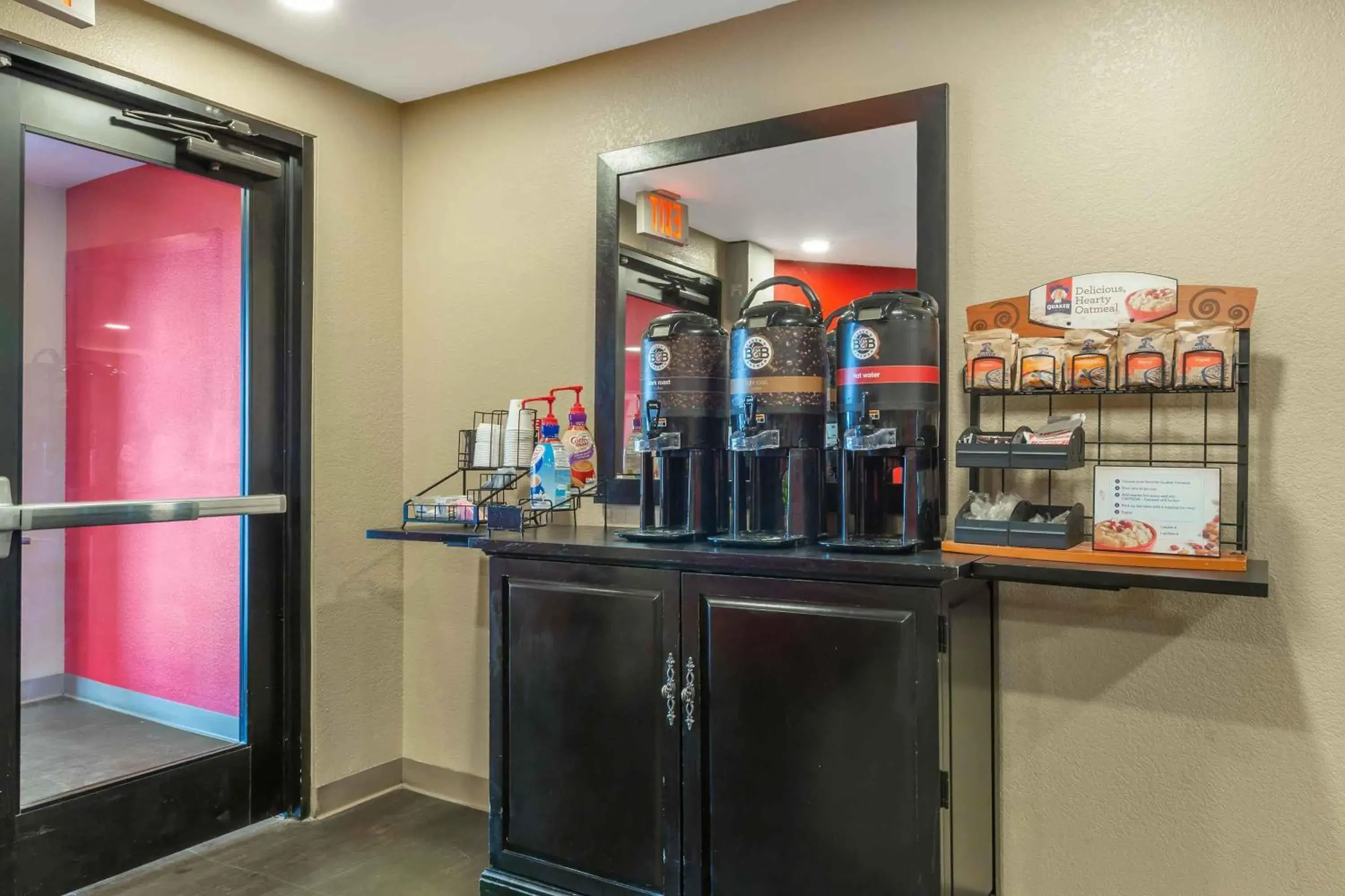 Breakfast in Extended Stay America Suites - Phoenix - Mesa Breakfast in Extended Stay America Suites - Phoenix - Mesa