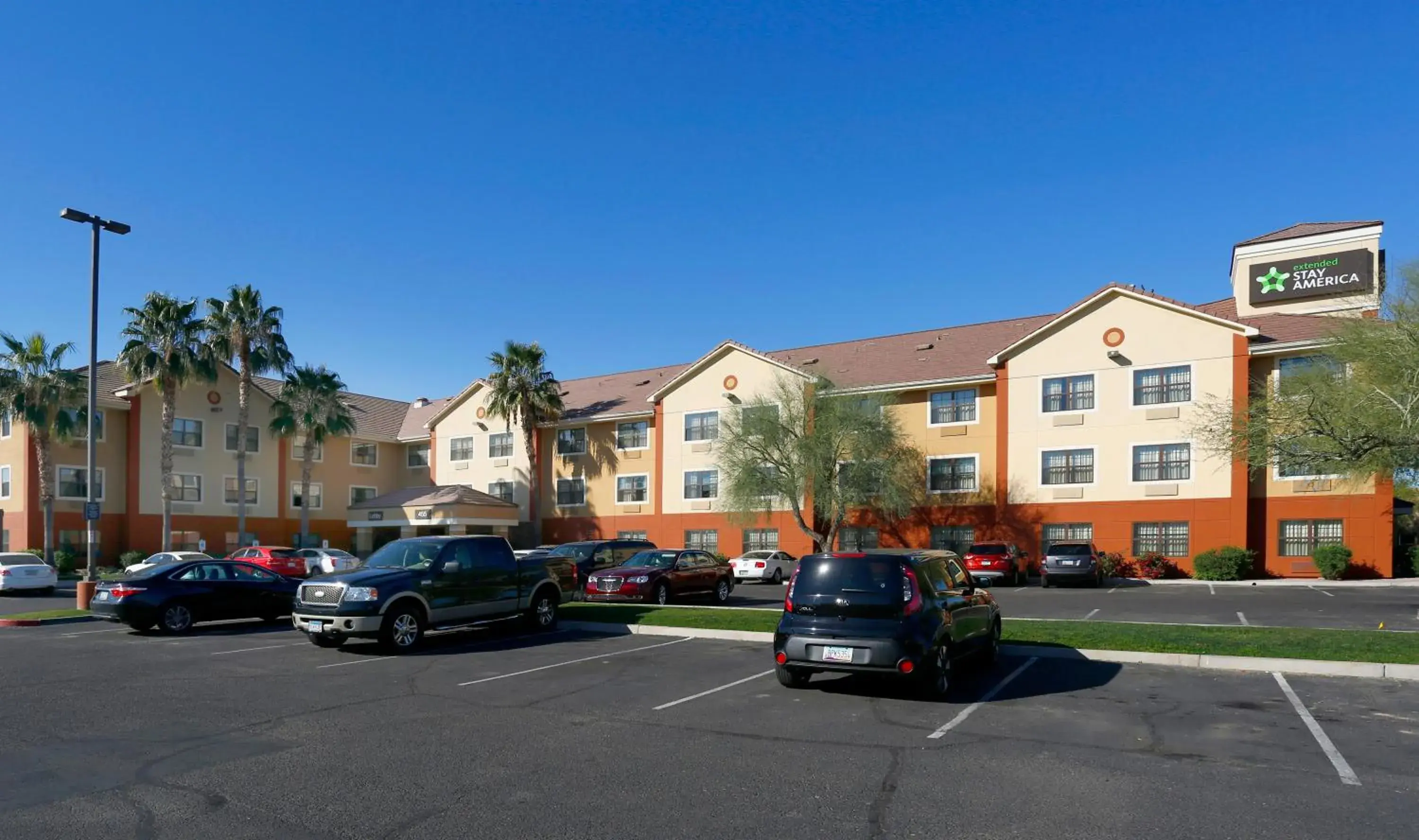 Property building in Extended Stay America Suites - Phoenix - Mesa Property building in Extended Stay America Suites - Phoenix - Mesa