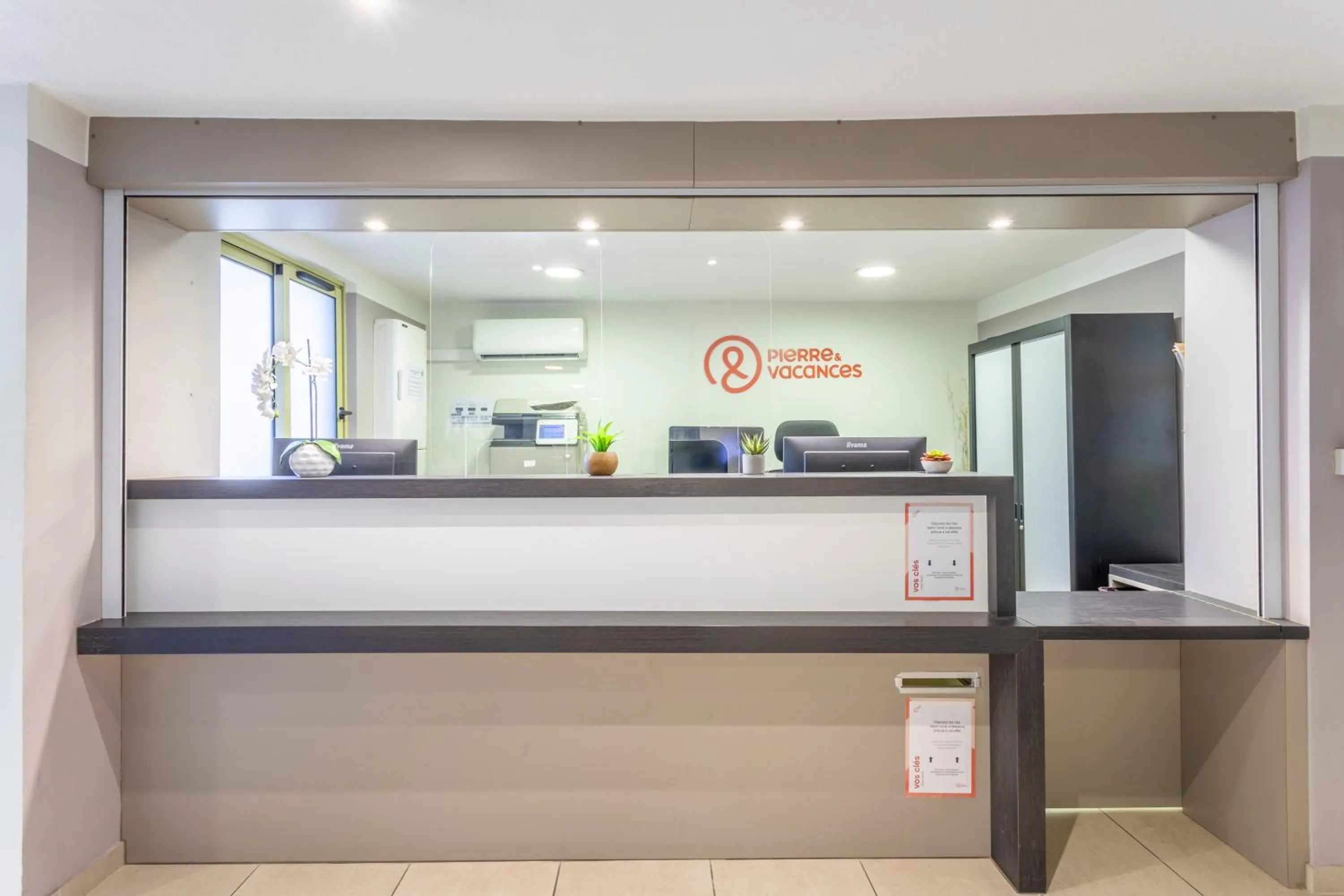 Property logo or sign in Résidence Pierre & Vacances Les Platanes