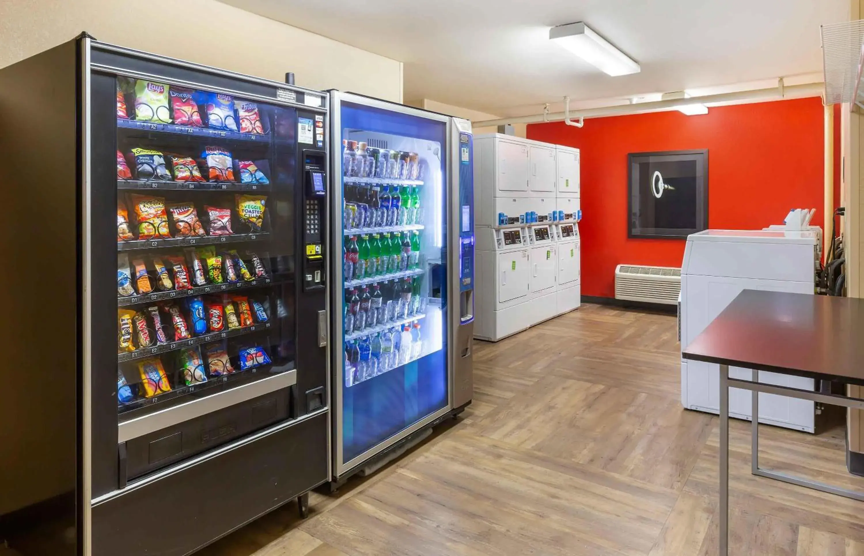 Property building in Extended Stay America Suites - Wilmington - New Centre Drive Property building in Extended Stay America Suites - Wilmington - New Centre Drive