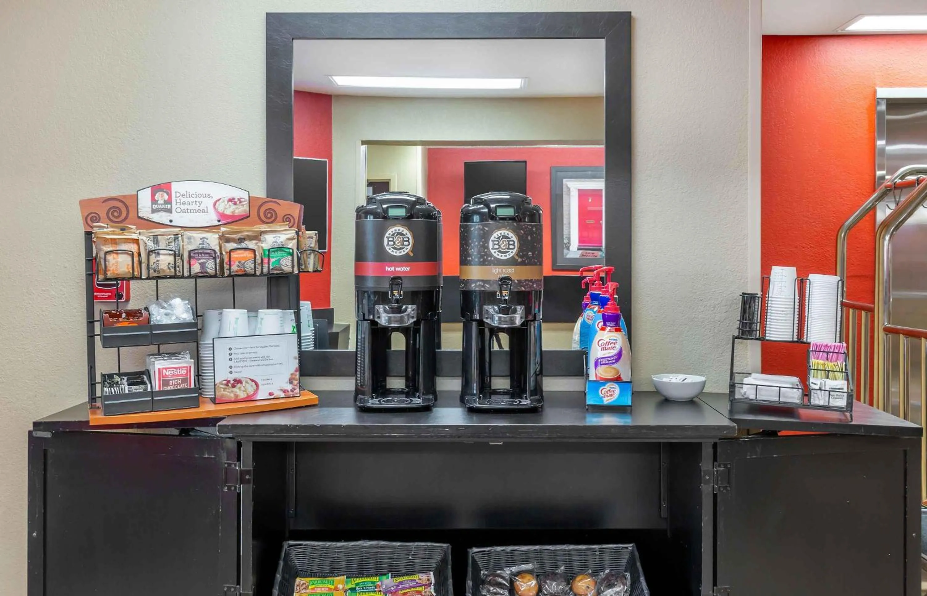 Breakfast in Extended Stay America Suites - Wilmington - New Centre Drive