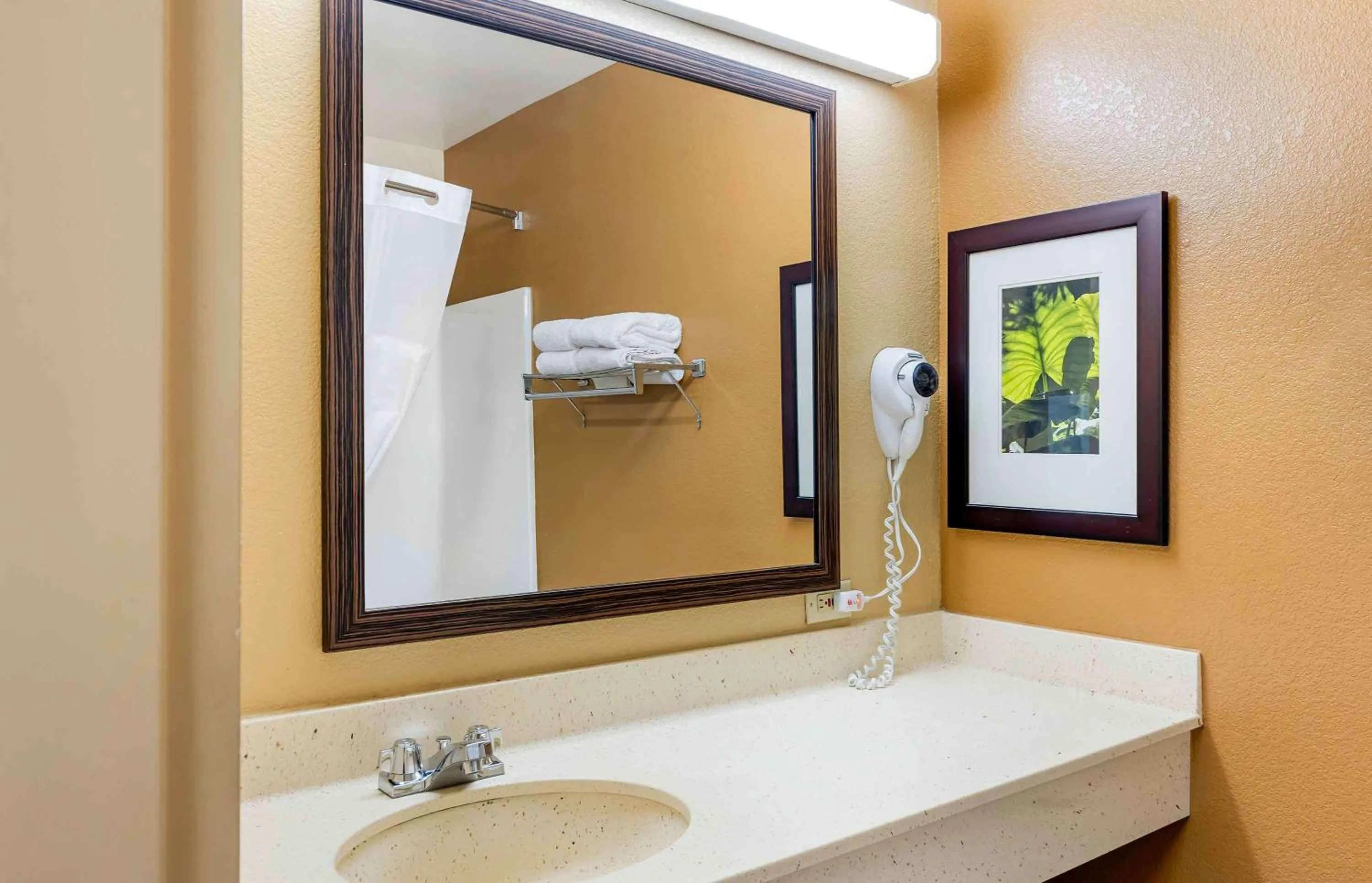 Bathroom in Extended Stay America Suites - Billings - West End