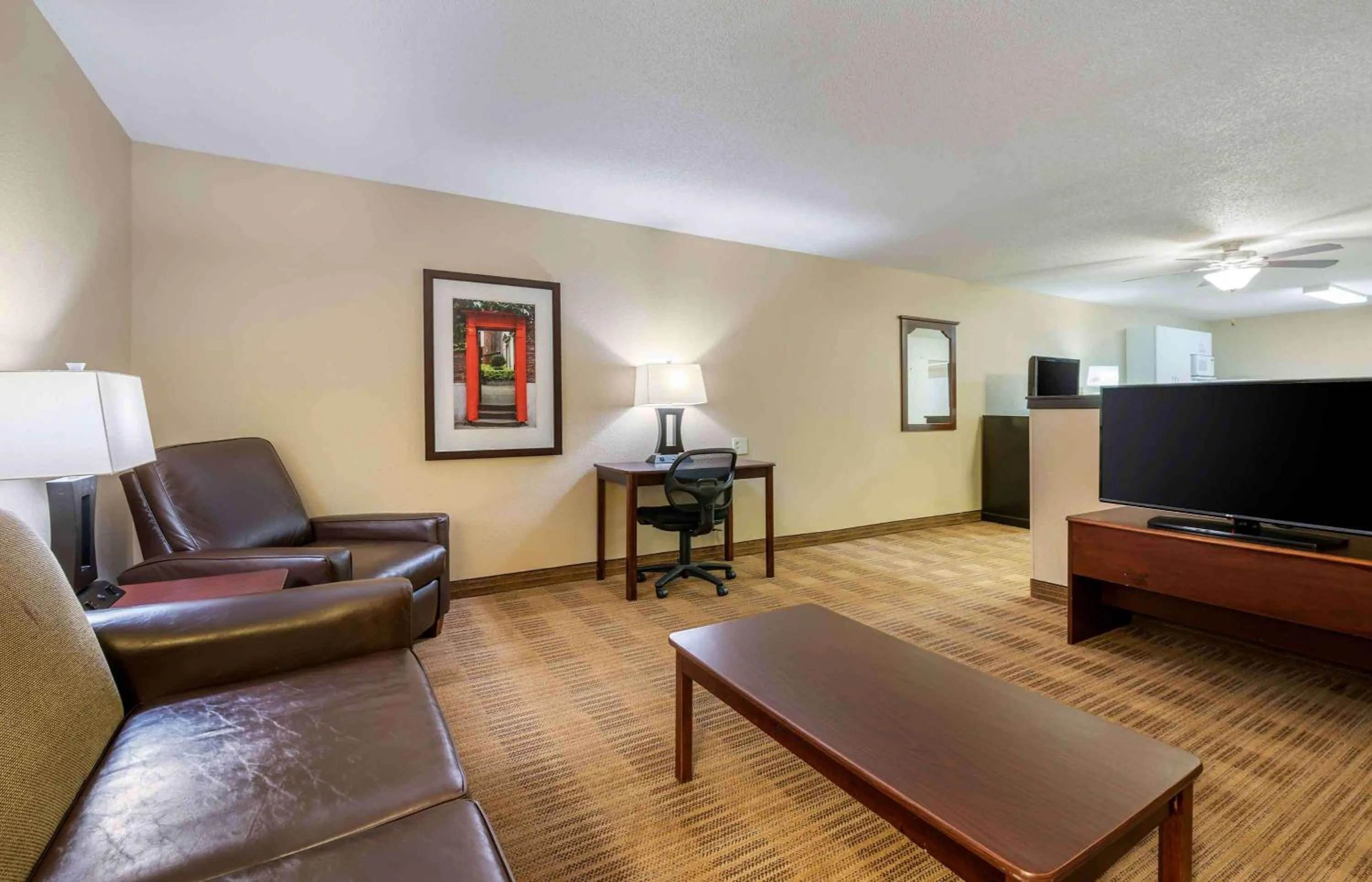 Bedroom in Extended Stay America Suites - South Bend - Mishawaka - North