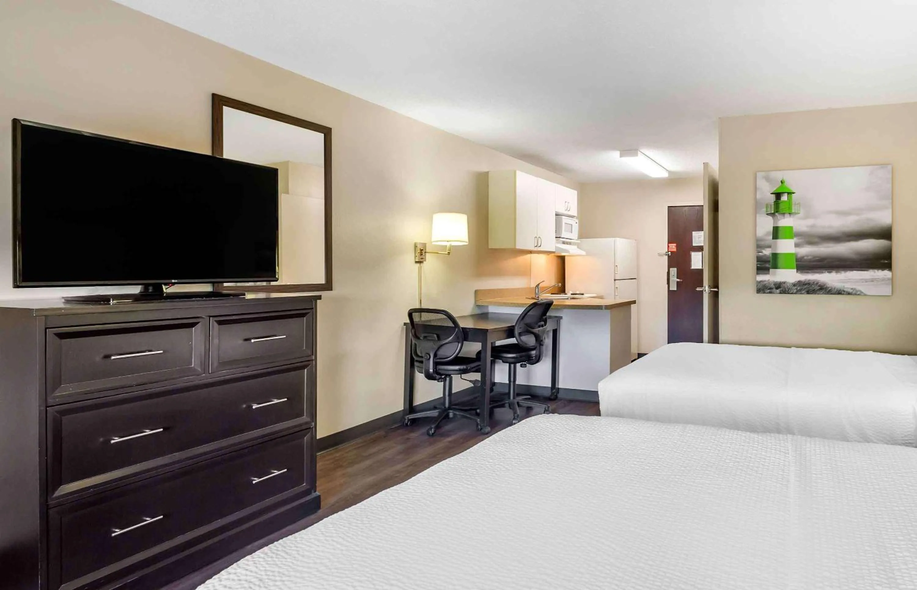 Bedroom, Bed in Extended Stay America Suites - Fishkill - Westage Center