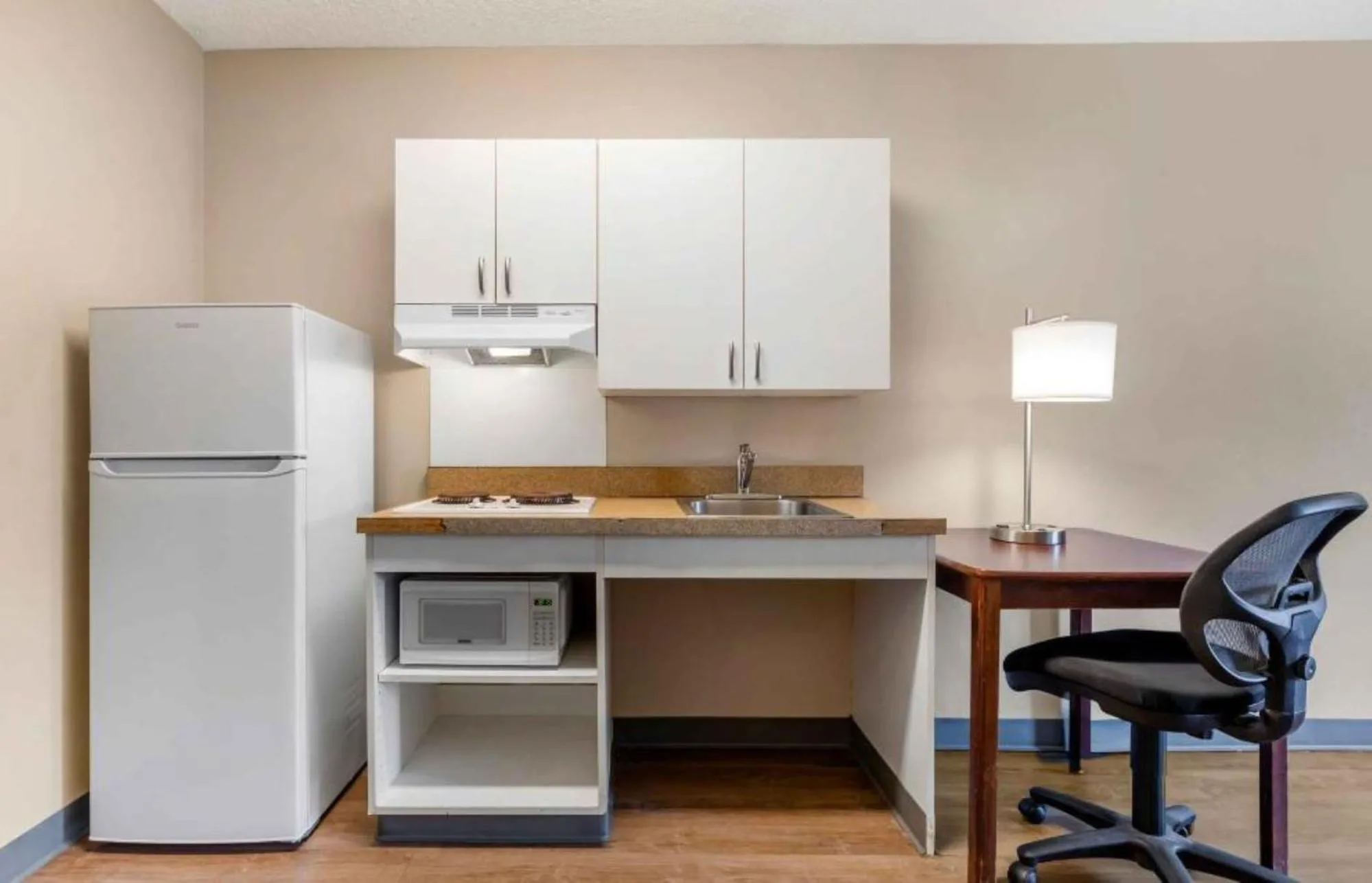 Kitchen or kitchenette in Extended Stay America Suites - Fort Worth - City View