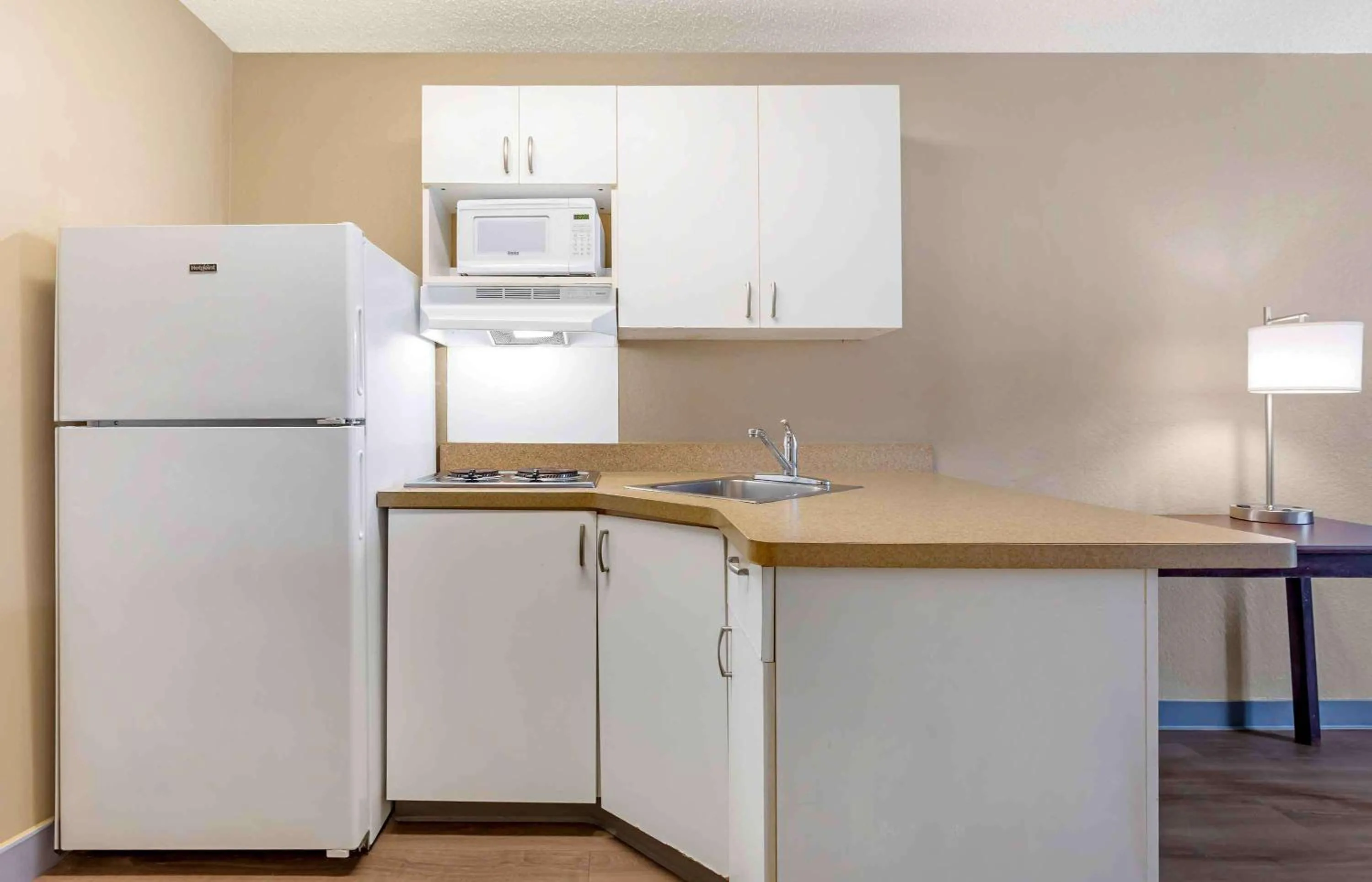 Kitchen or kitchenette in Extended Stay America Suites - Fort Worth - City View