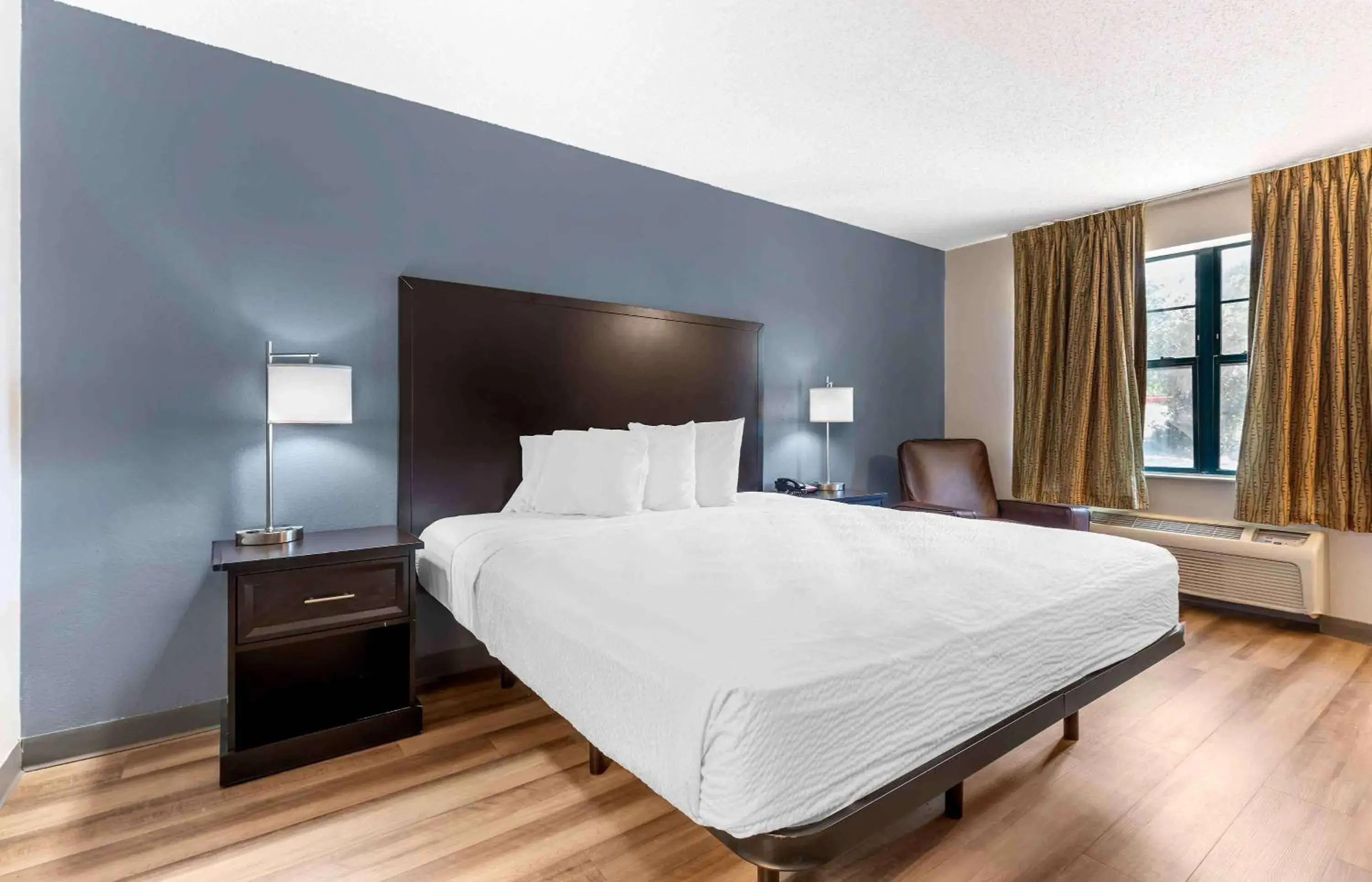 Studio with 1 King Bed - Non-Smoking in Extended Stay America Suites - Fort Worth - City View Studio with 1 King Bed - Non-Smoking in Extended Stay America Suites - Fort Worth - City View