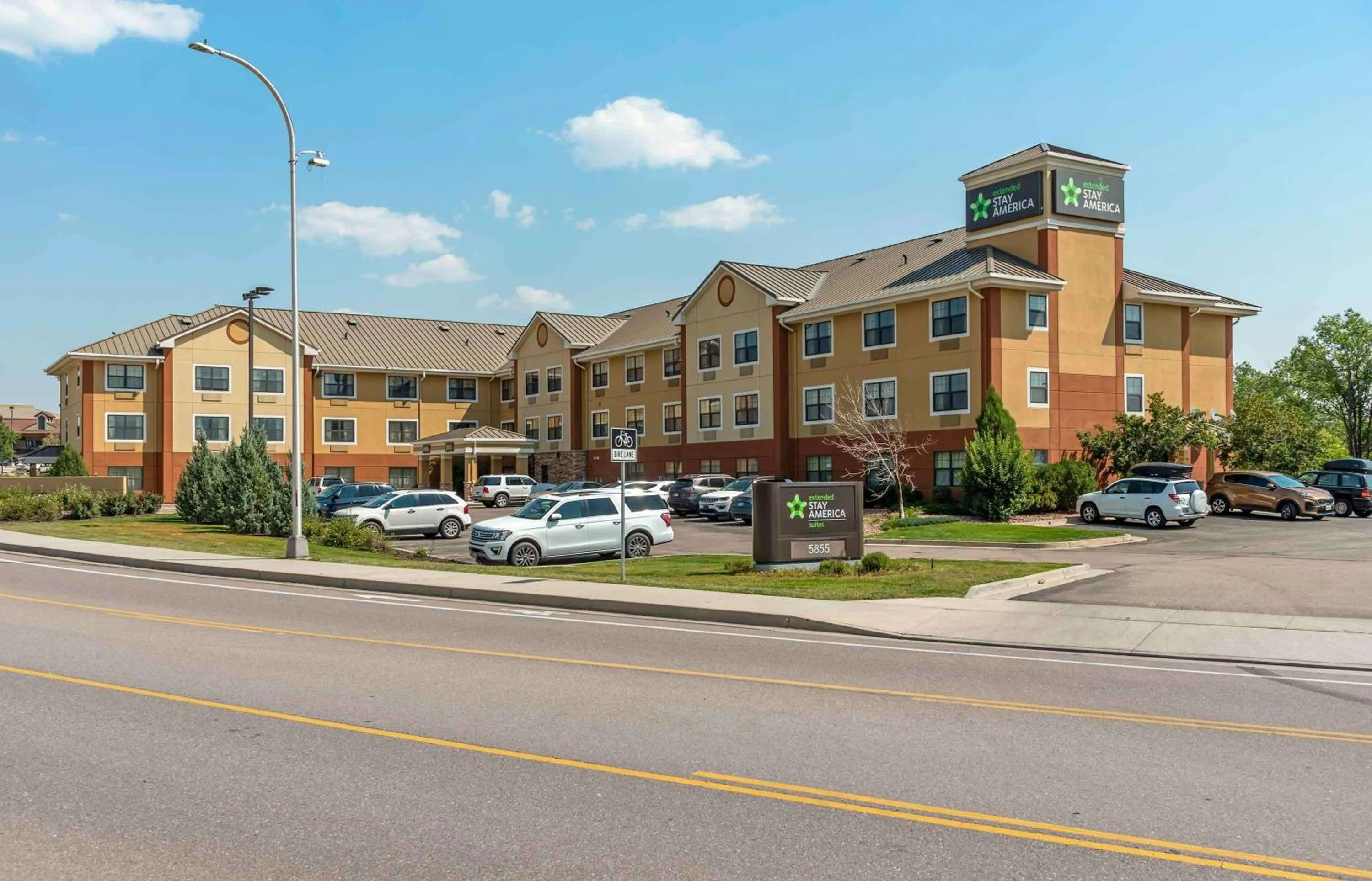 Property building in Extended Stay America Suites - Colorado Springs - West