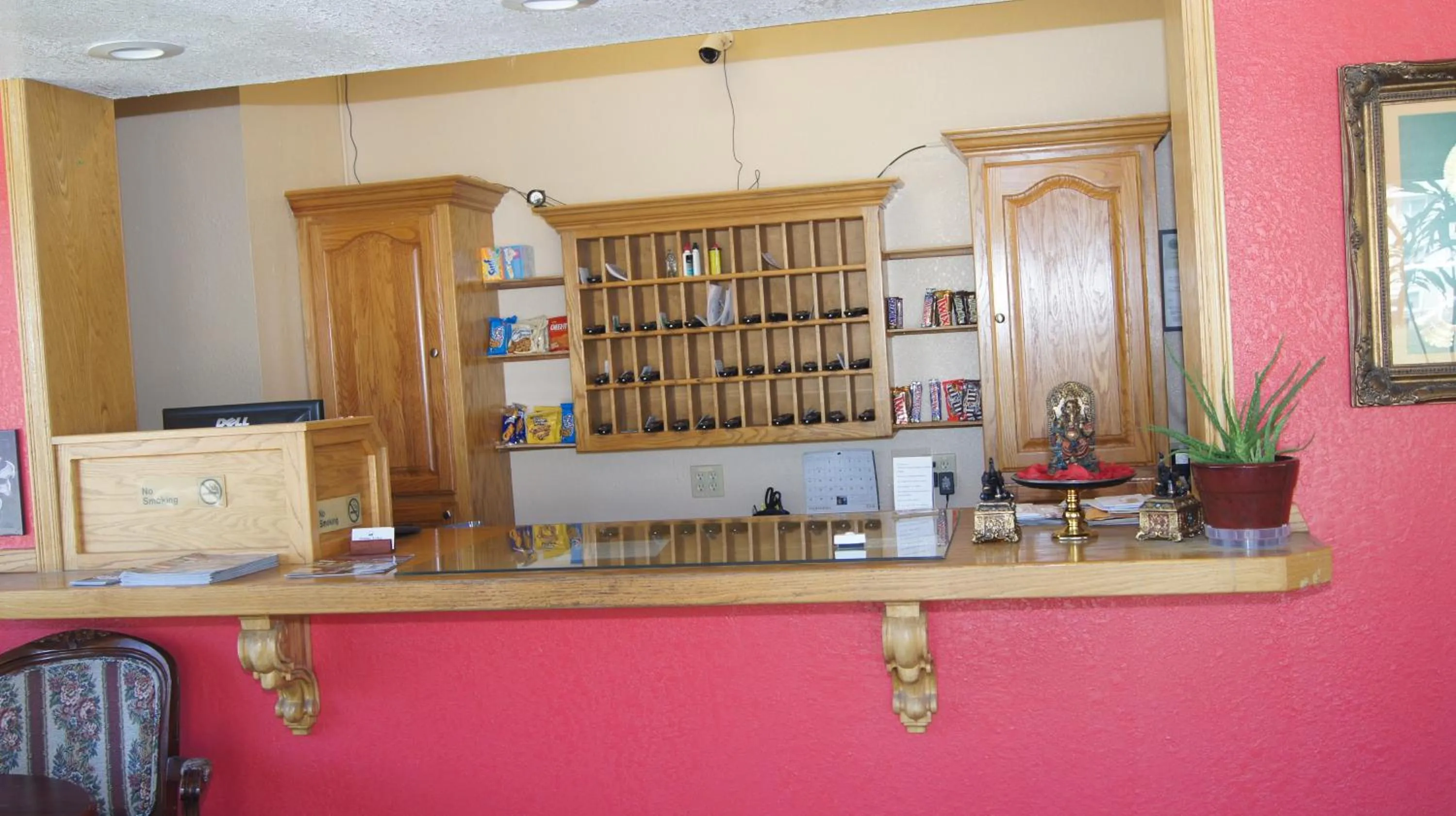 Lobby or reception in Holiday Lodge & Suites