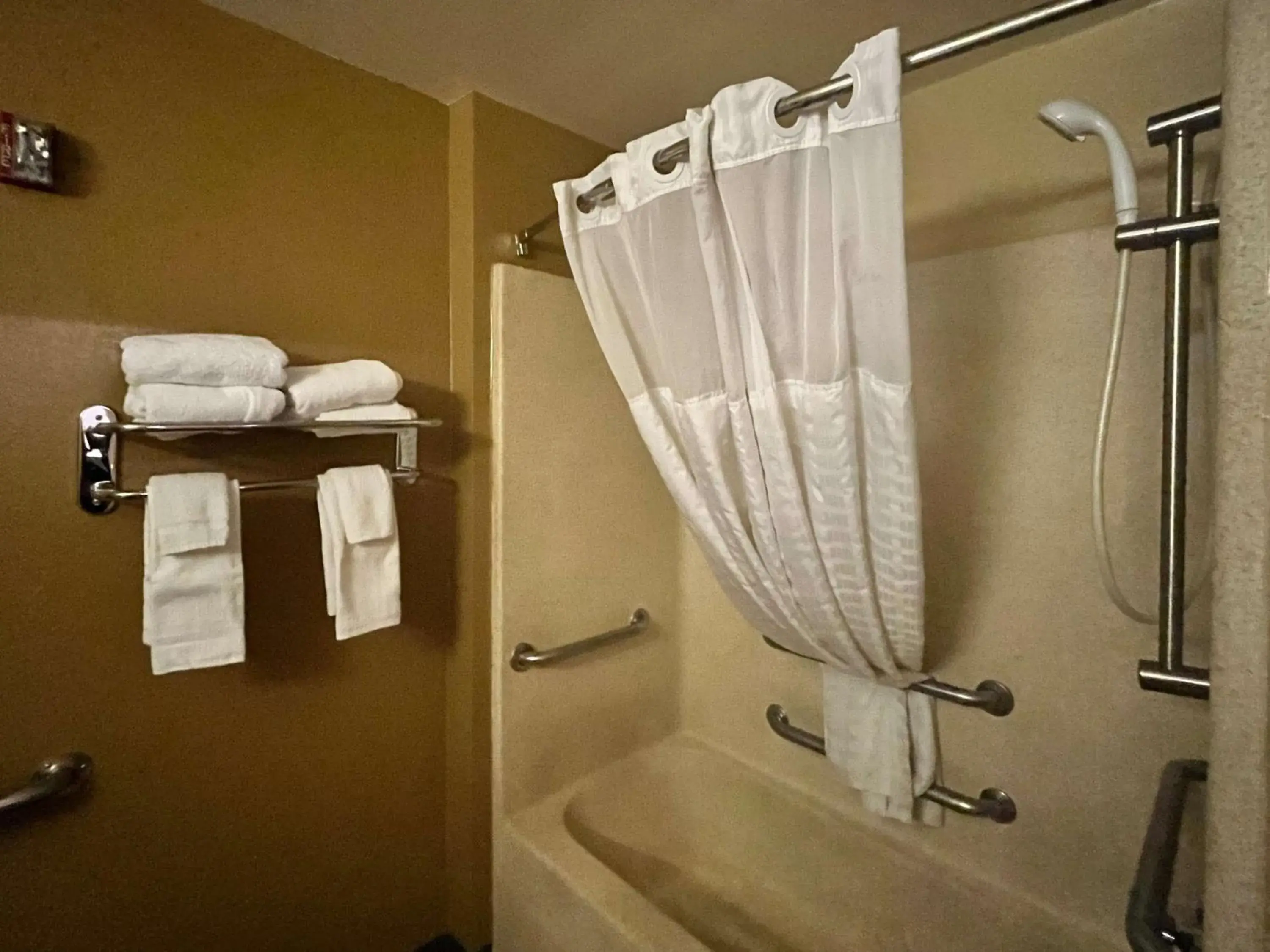 Bathroom in Studio 6 Memphis, TN East Memphis Bathroom in Studio 6 Memphis, TN East Memphis