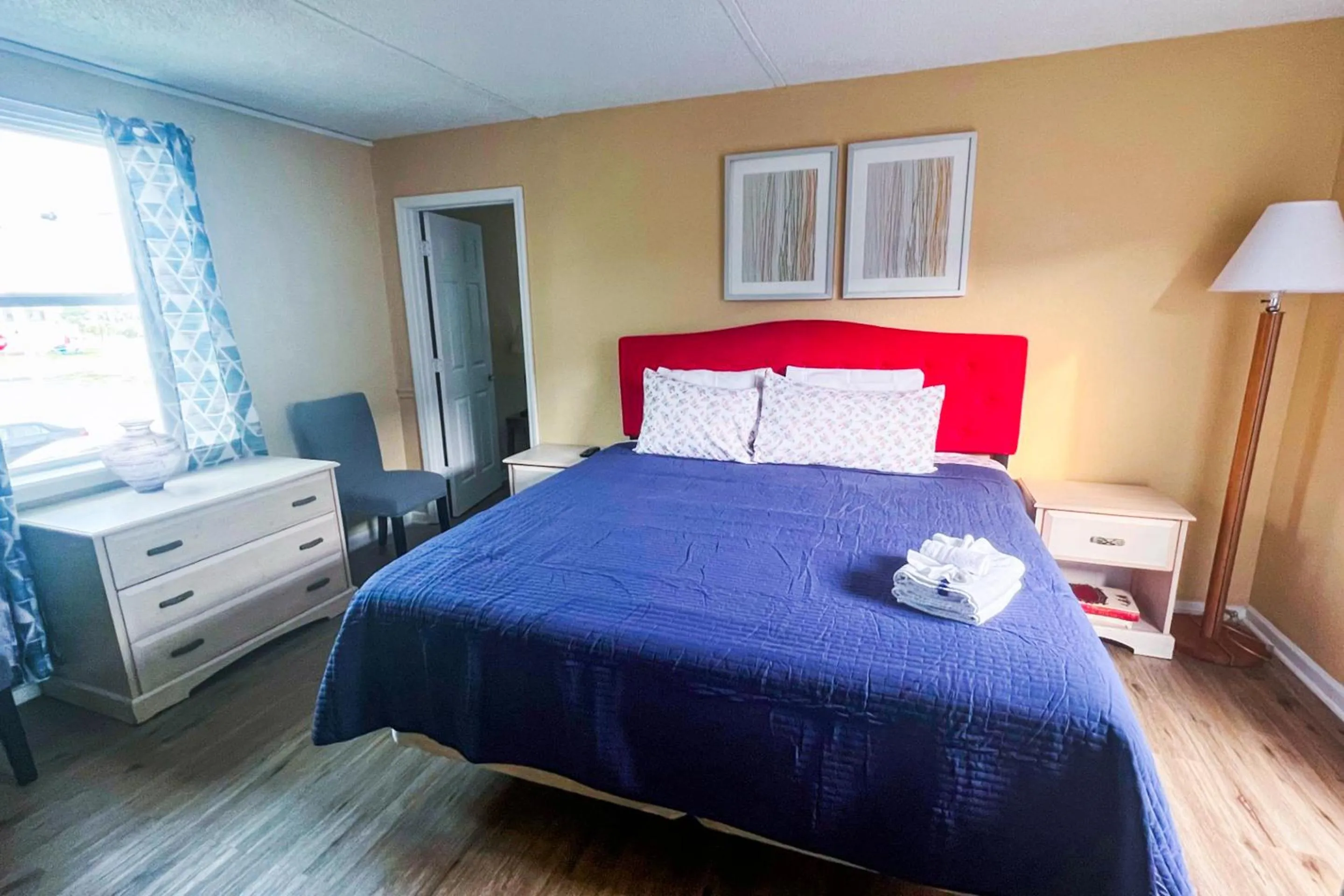 Bedroom in Crepe Myrtle by OYO