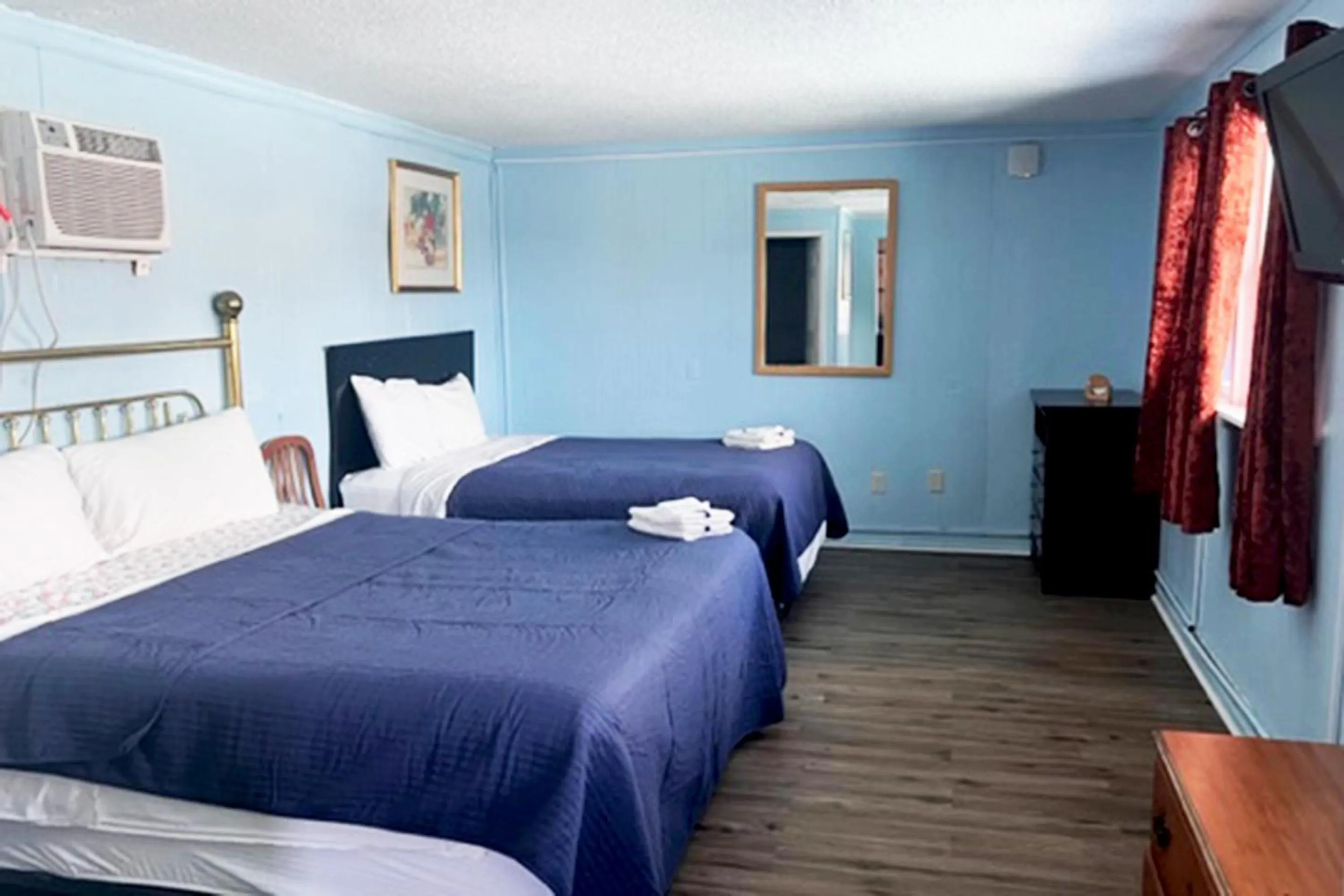 Bedroom in Crepe Myrtle by OYO