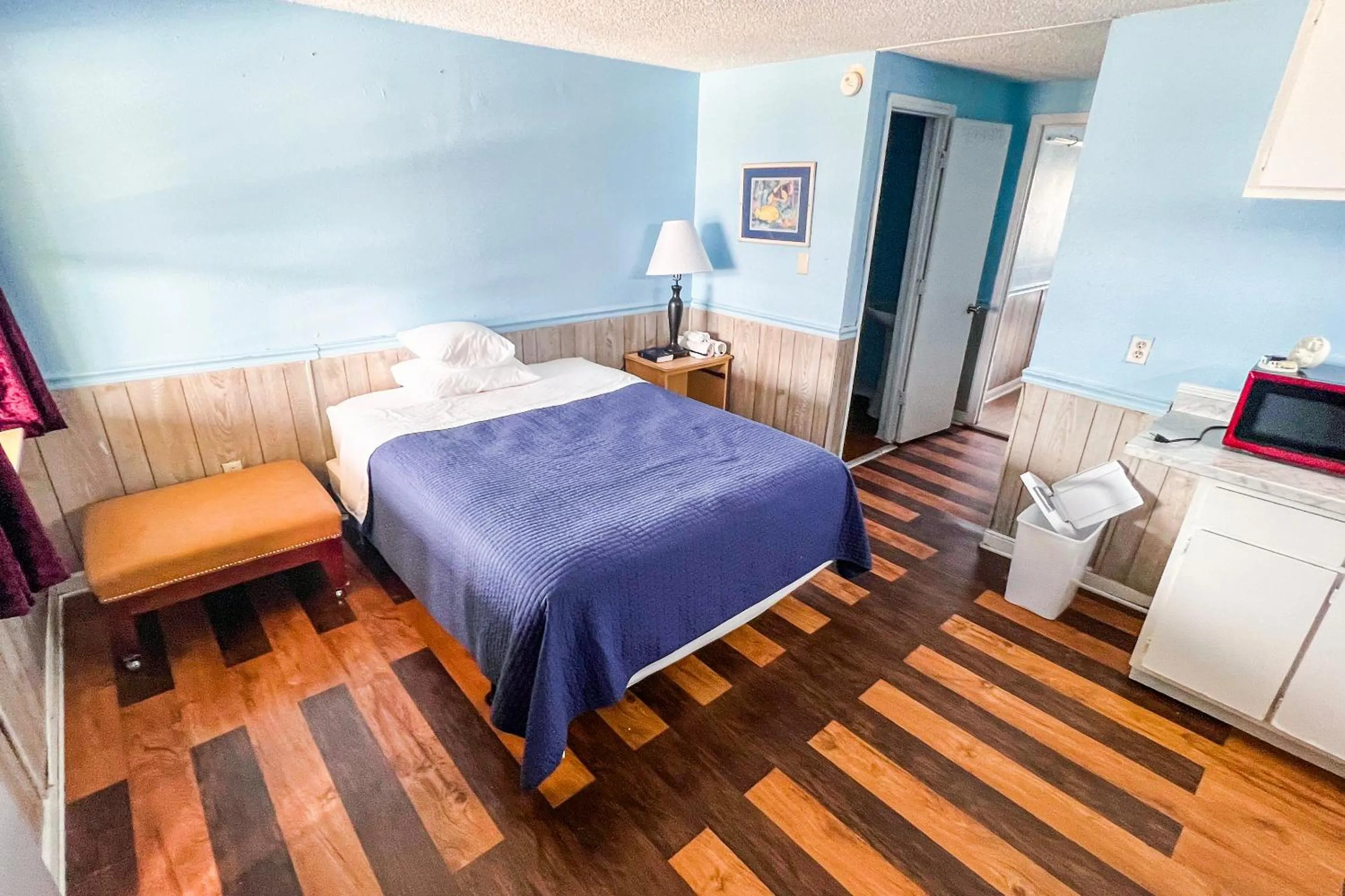 Bedroom in Crepe Myrtle by OYO