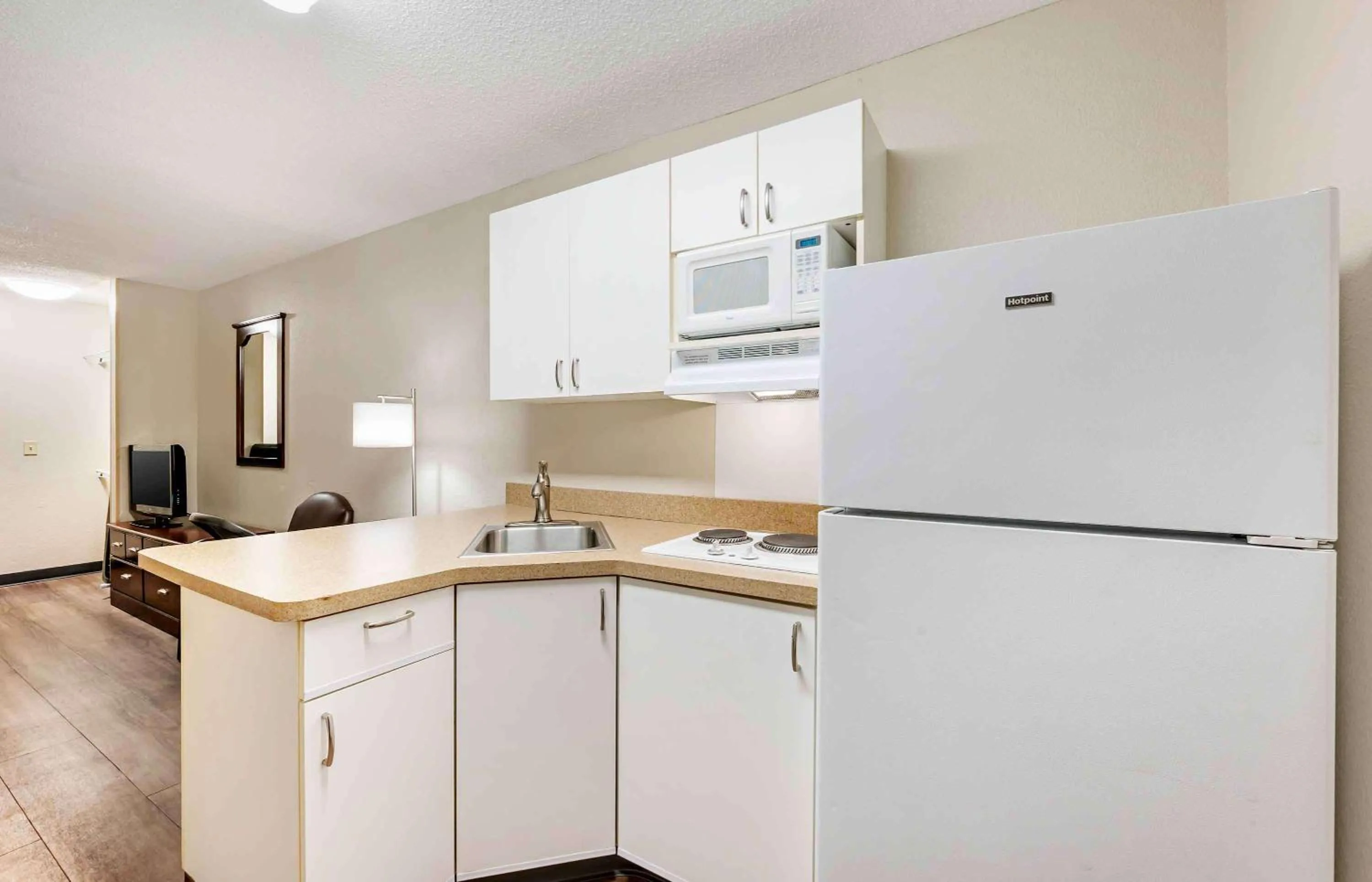 Kitchen or kitchenette in Extended Stay America Suites - Dayton - North