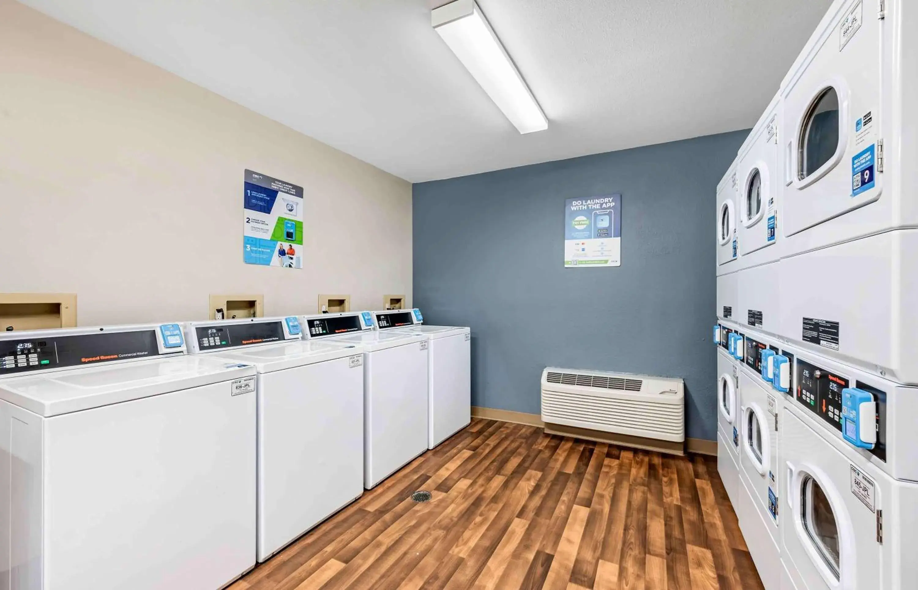 Property building in Extended Stay America Suites - Dayton - North Property building in Extended Stay America Suites - Dayton - North