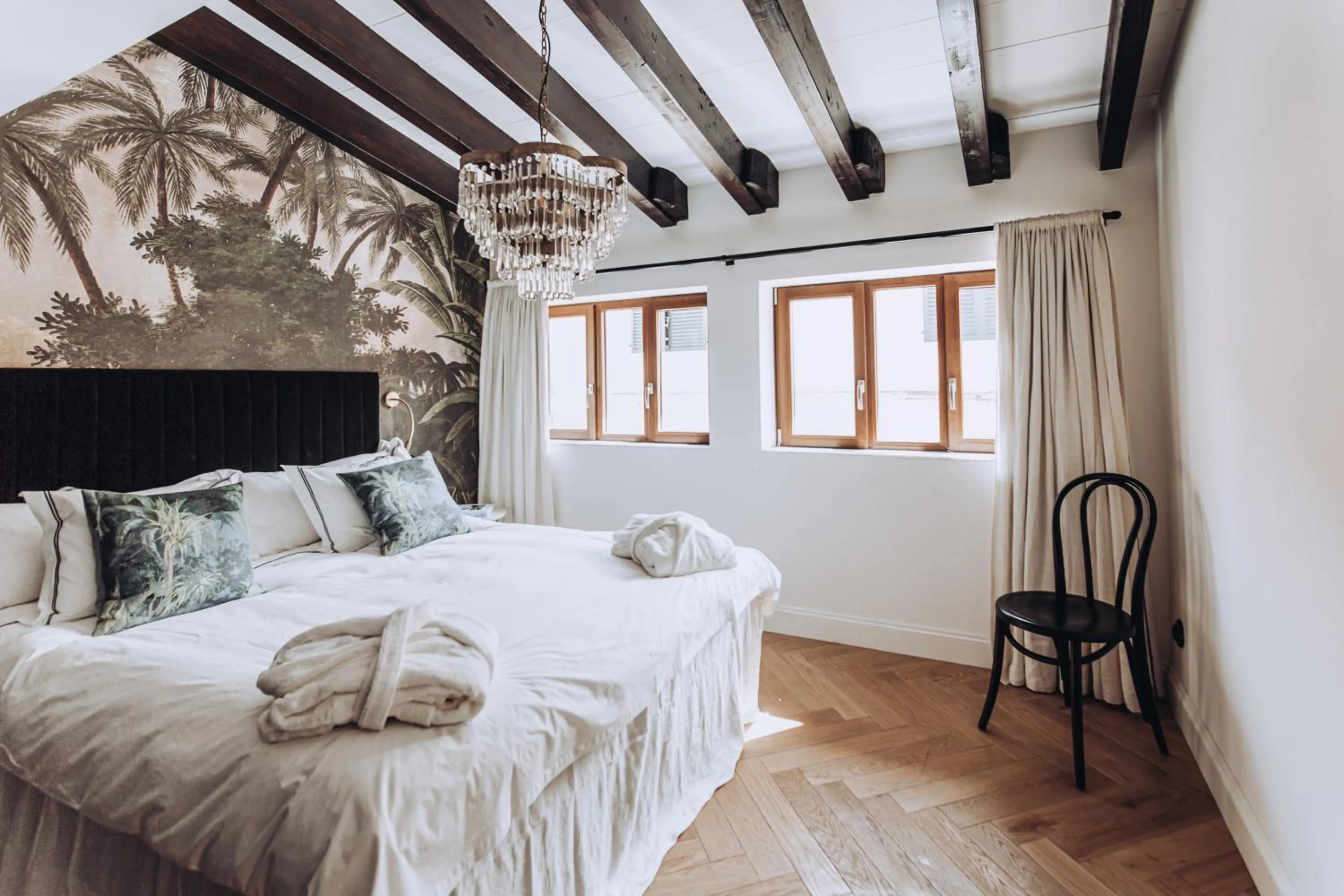 Ocho Suites & Kitchen
