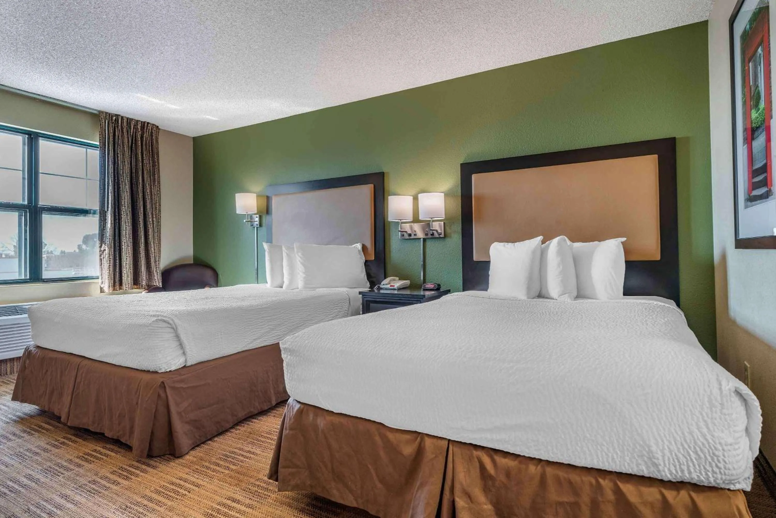 Bedroom, Bed in Extended Stay America Suites - Sacramento - West Sacramento