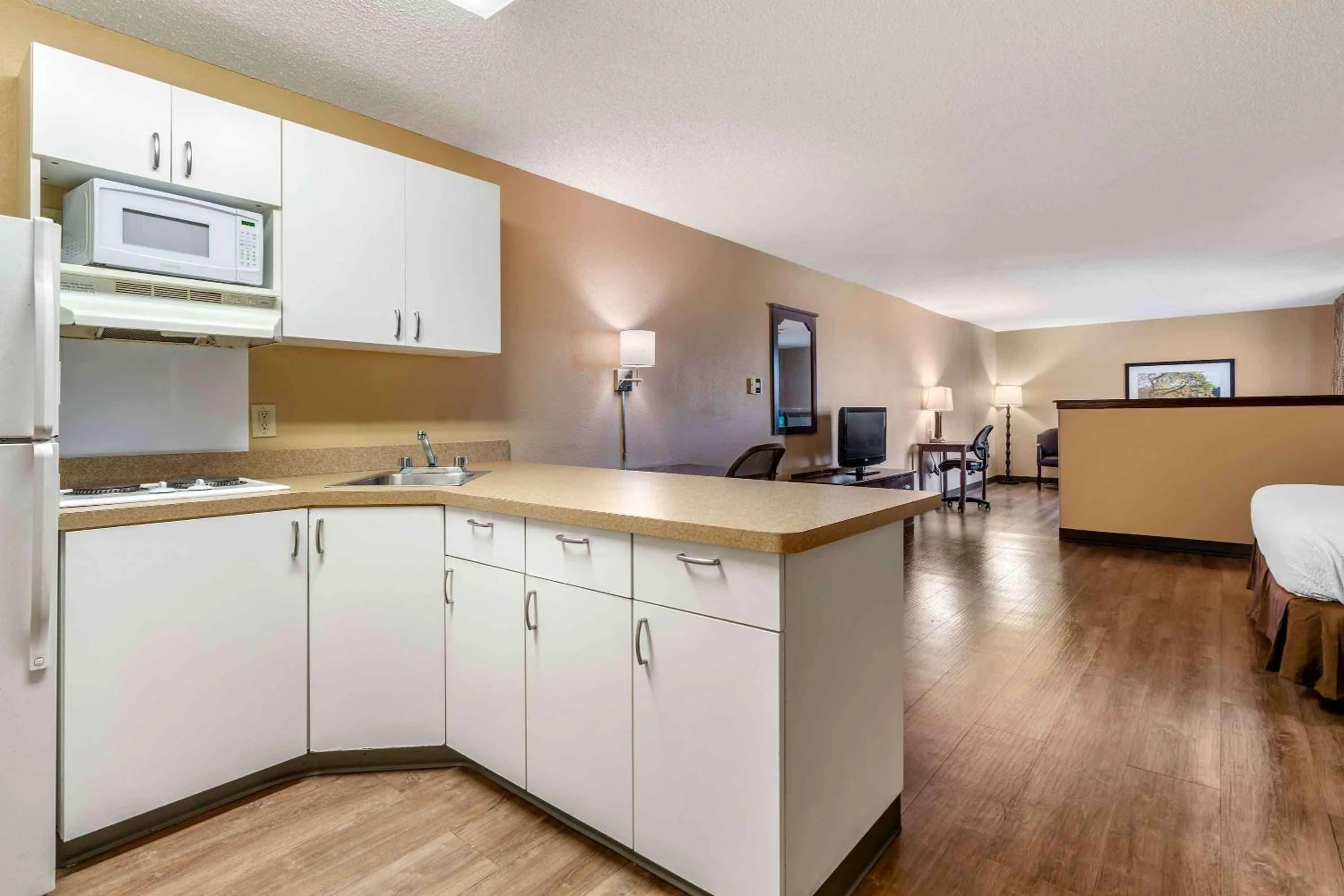 Kitchen or kitchenette in Extended Stay America Suites - Sacramento - West Sacramento