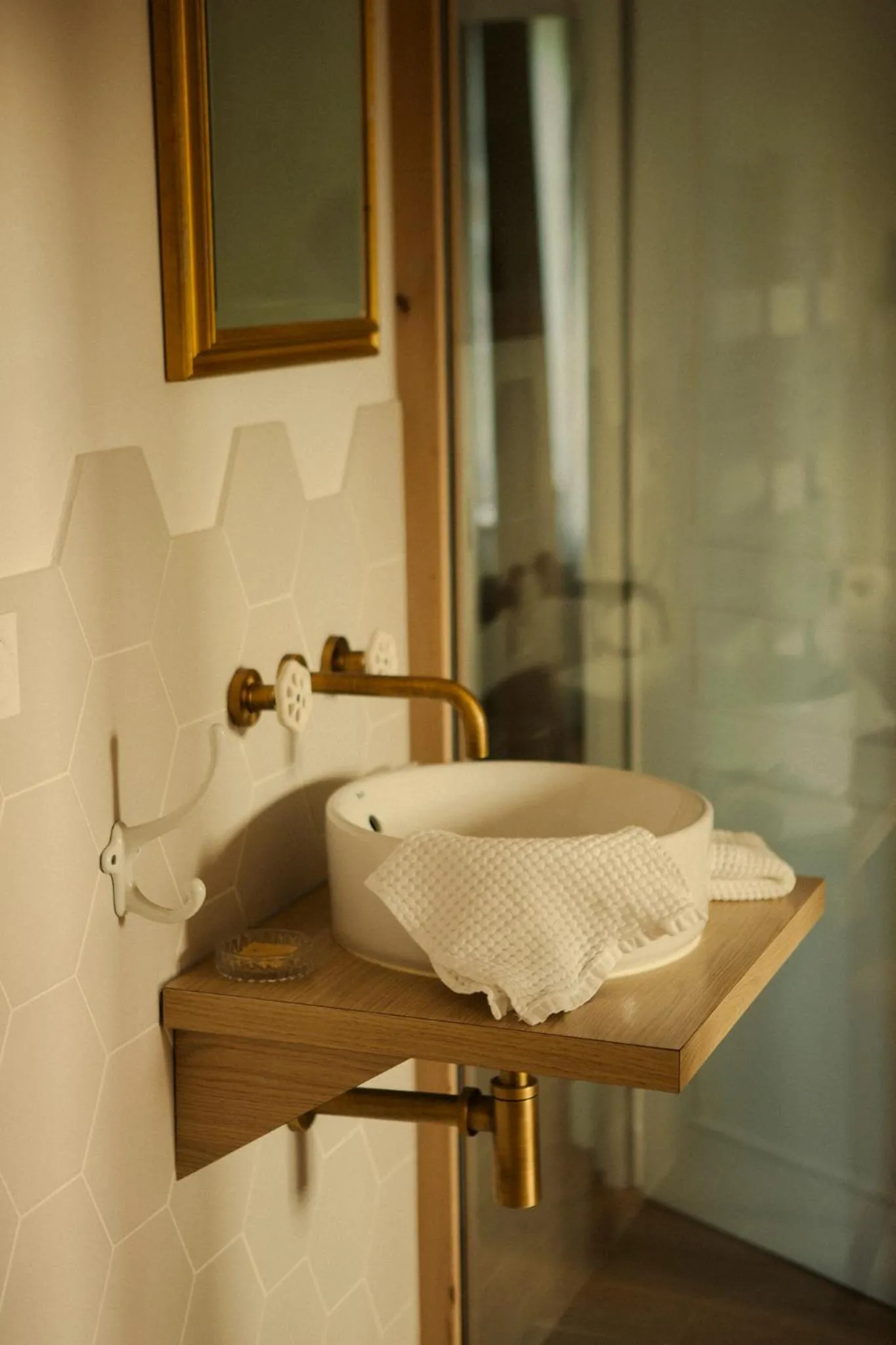 Bathroom in Tomette Singulière