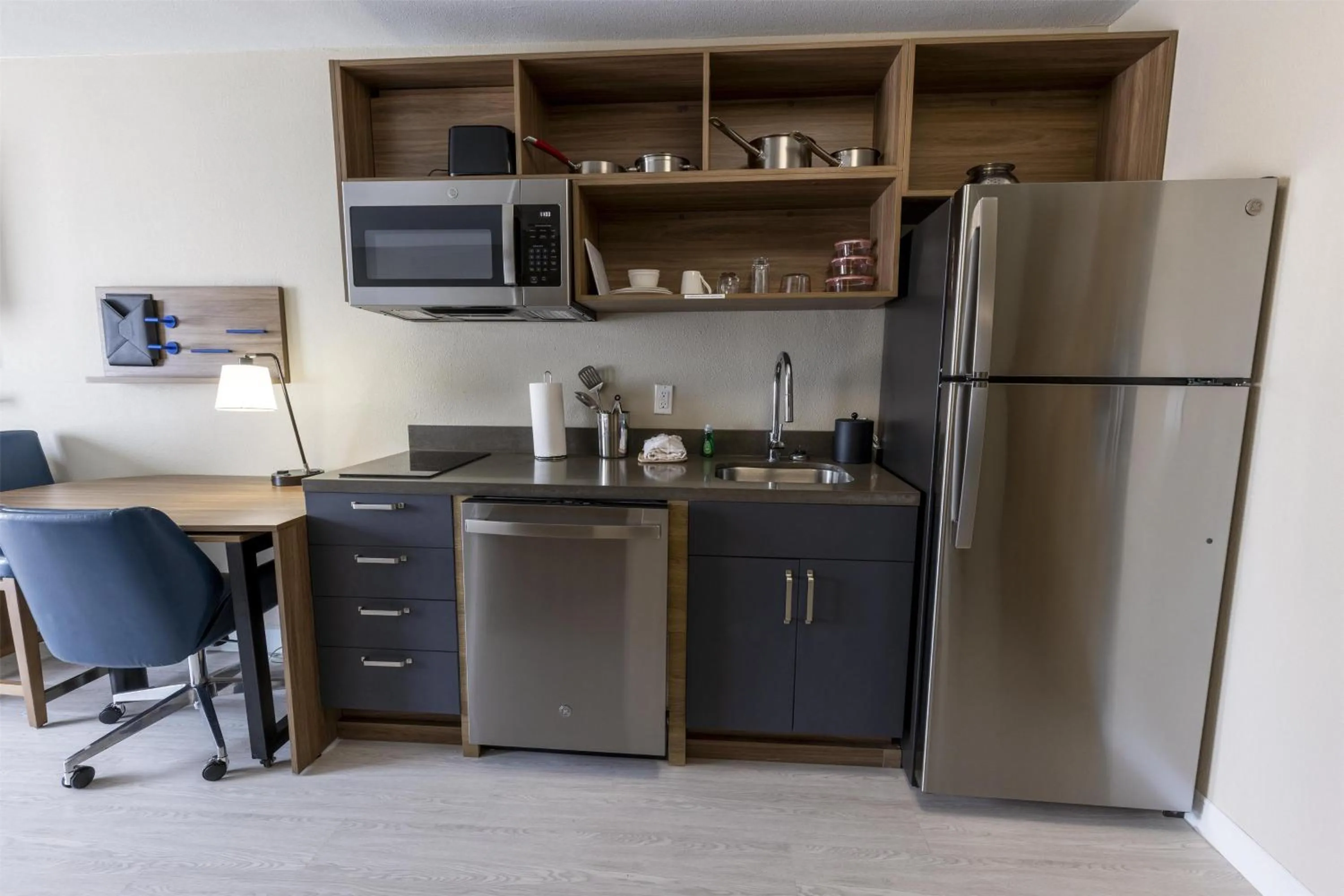 Bedroom in Sonesta ES Suites Lafayette Airport
