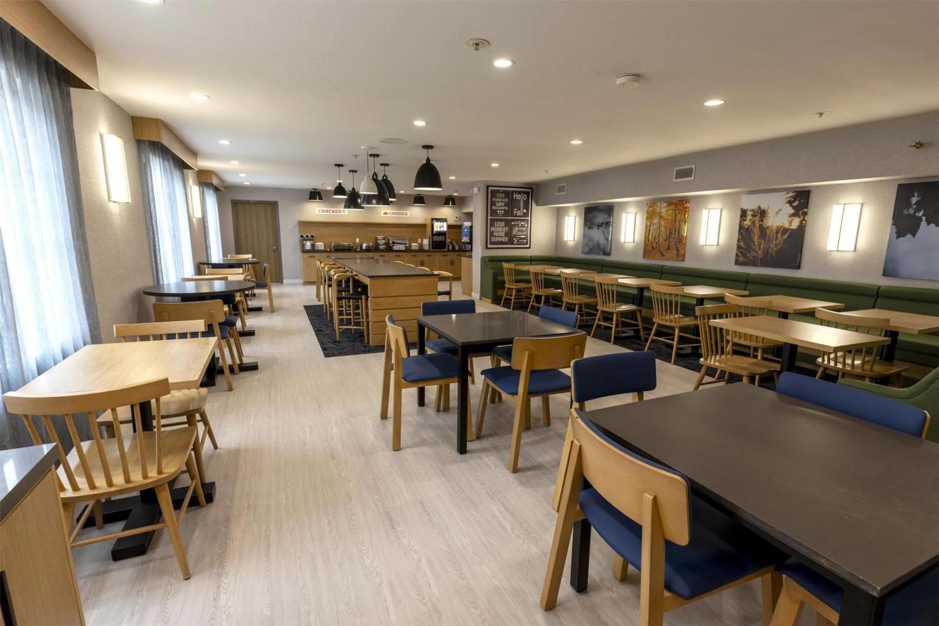 Lobby or reception in Sonesta ES Suites Lafayette Airport