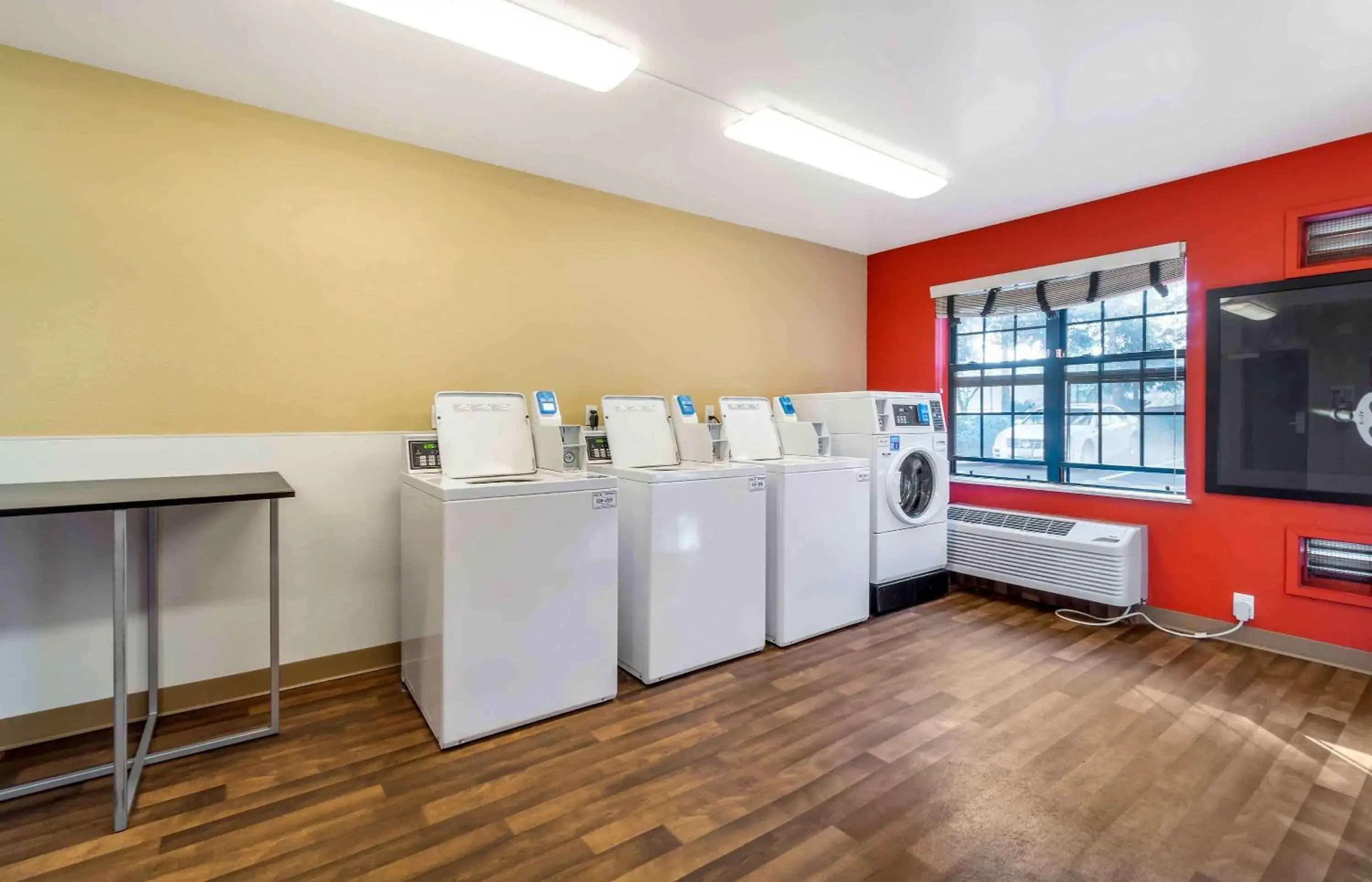 Property building in Extended Stay America Suites - Seattle - Everett - North Property building in Extended Stay America Suites - Seattle - Everett - North