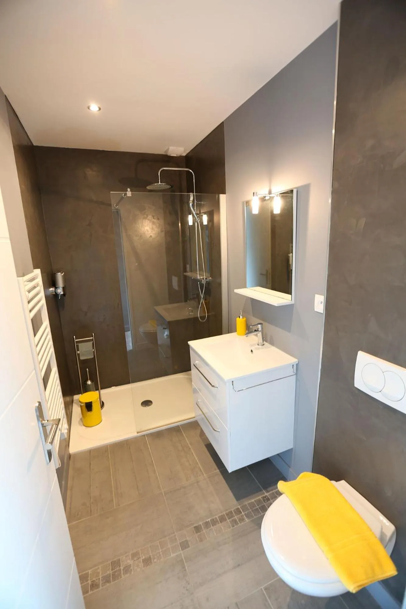 Bathroom in Le Bord de Sèvre