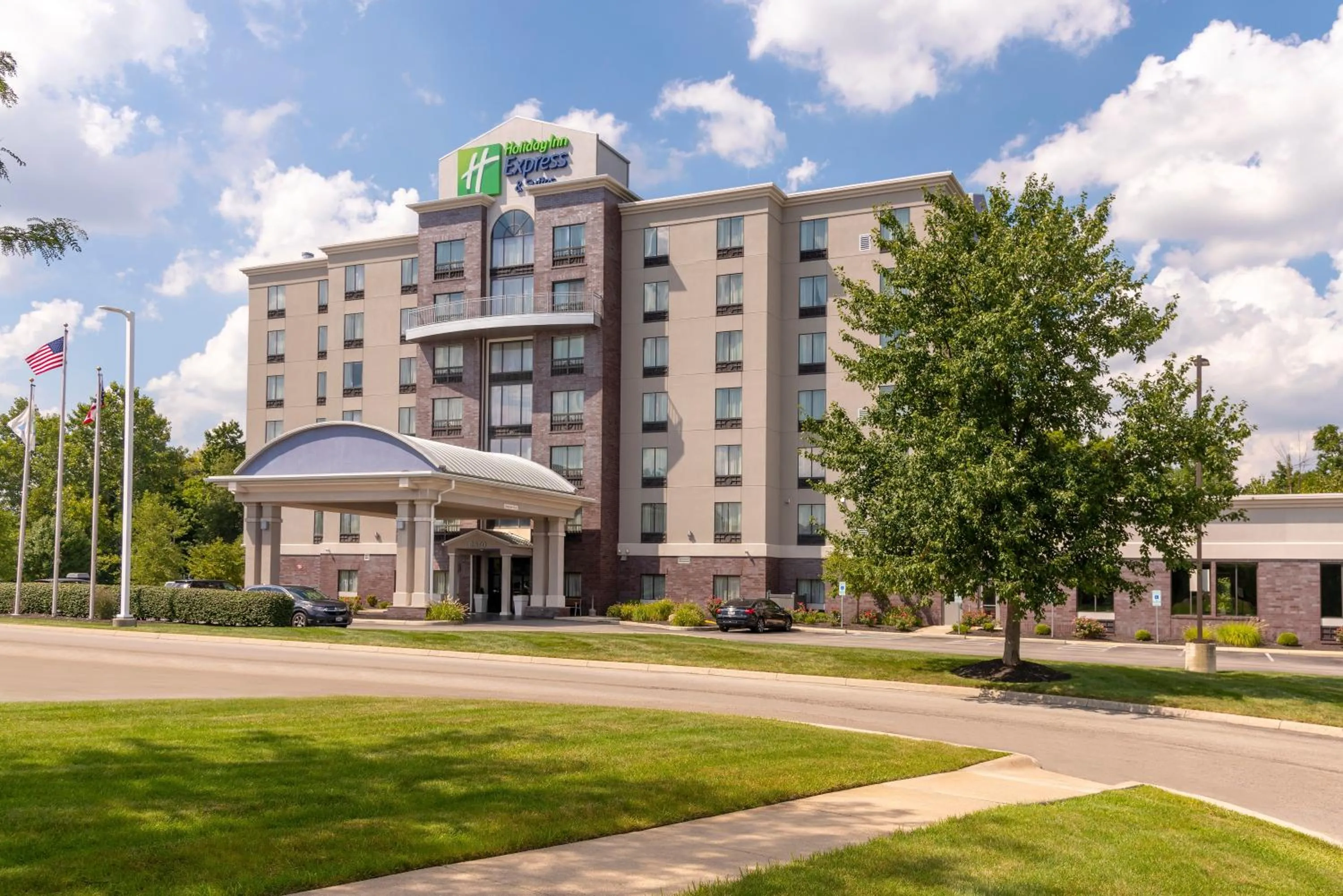Property building in Holiday Inn Express & Suites Columbus - Polaris, an IHG Hotel