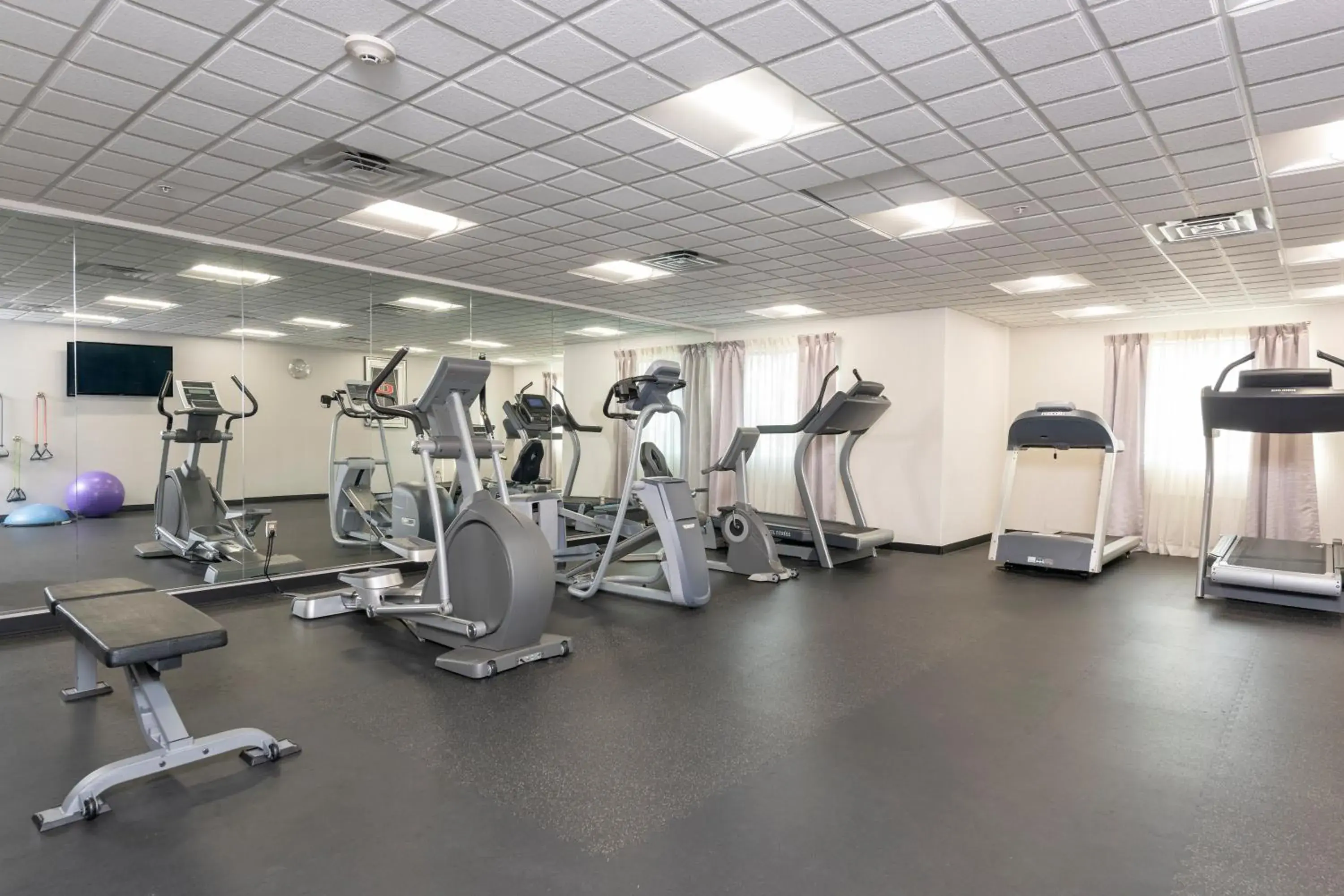 Fitness centre/facilities in Holiday Inn Express & Suites Columbus - Polaris, an IHG Hotel Fitness centre/facilities in Holiday Inn Express & Suites Columbus - Polaris, an IHG Hotel