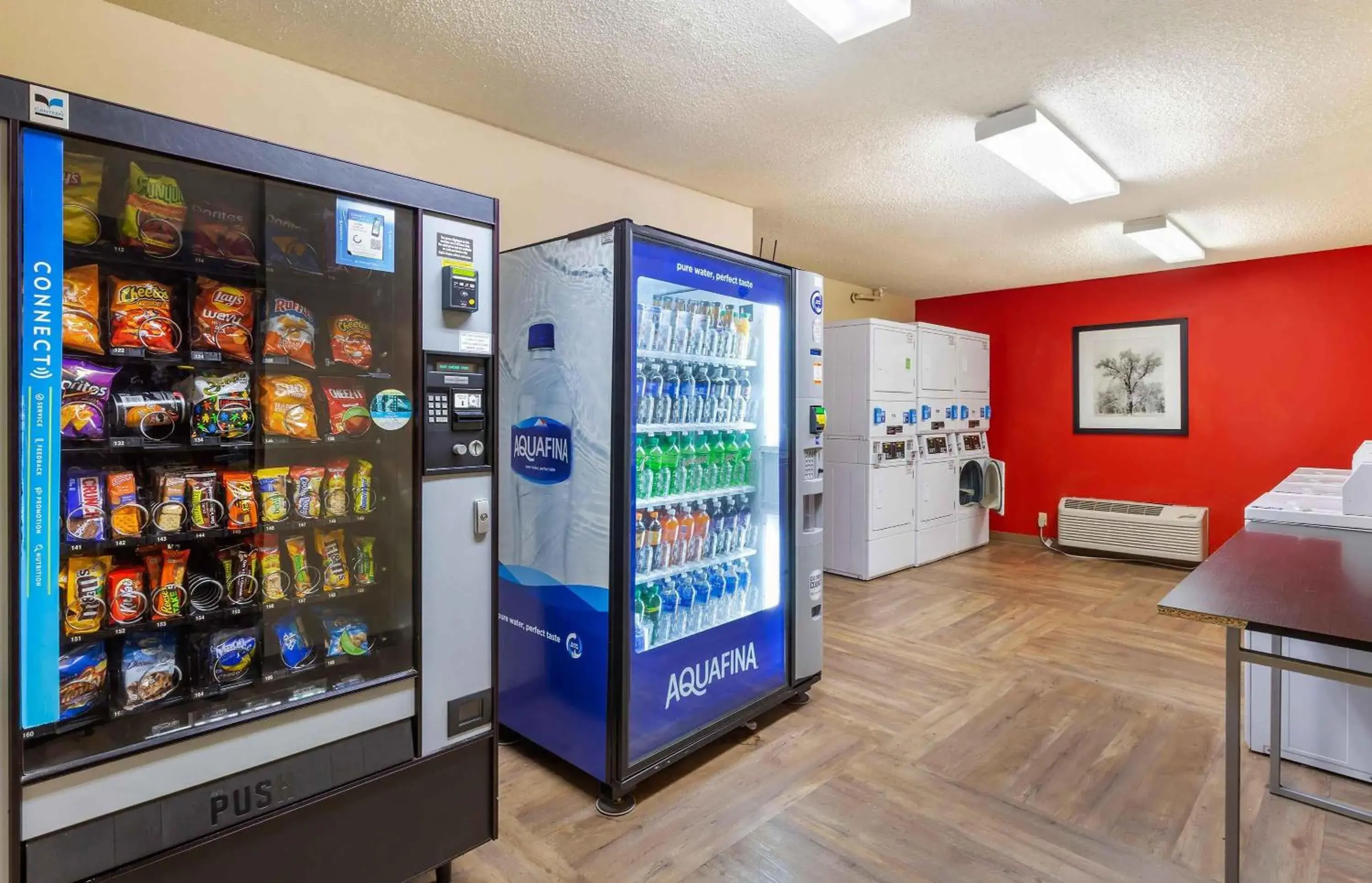 Property building in Extended Stay America Suites - Raleigh - Midtown Property building in Extended Stay America Suites - Raleigh - Midtown