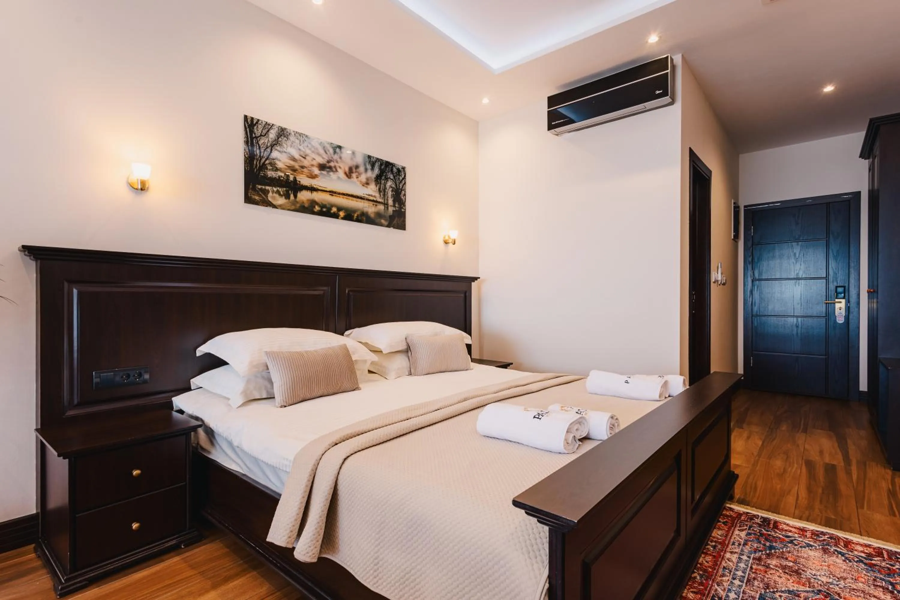 Bed in Padam Hotel & SPA