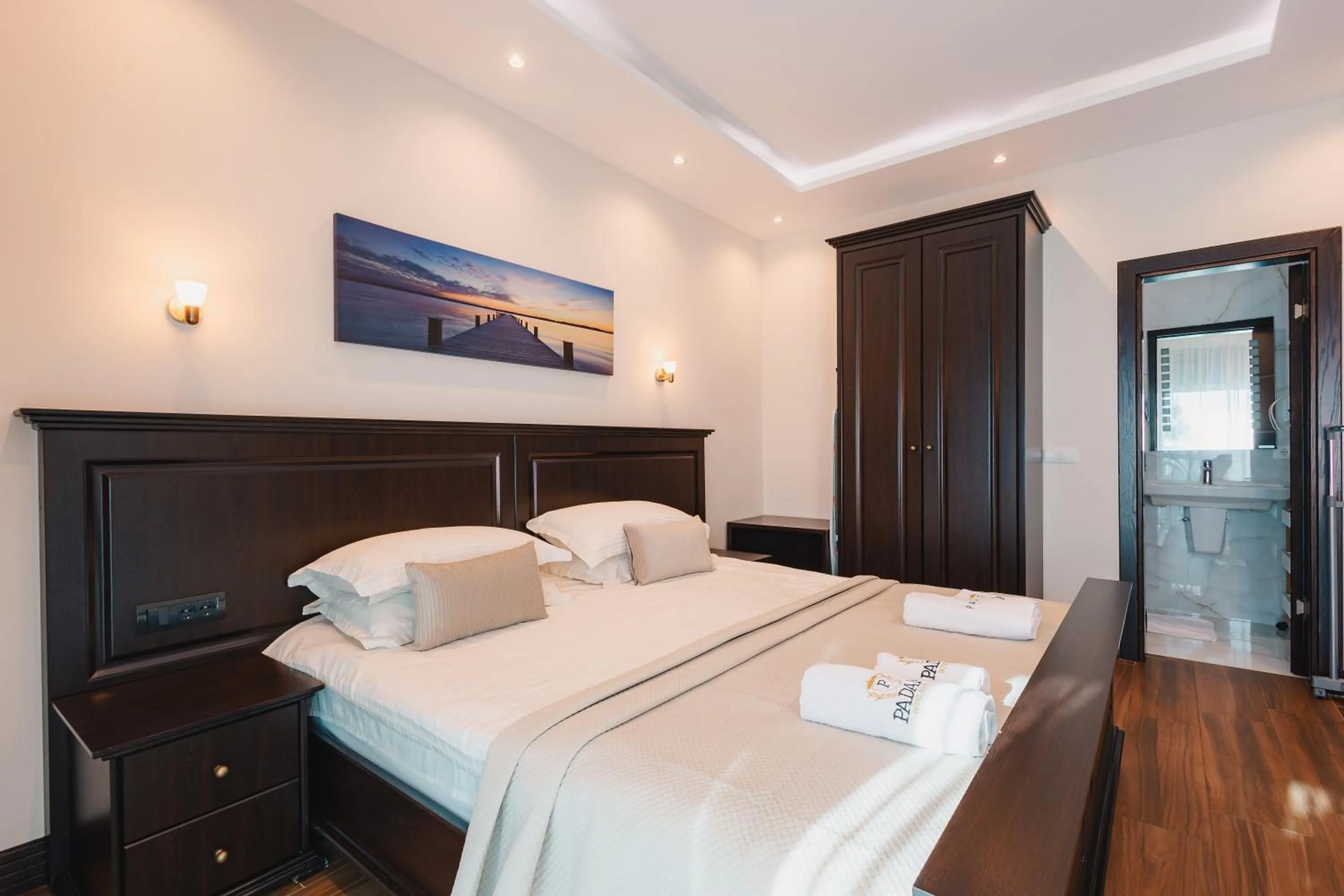 Bed in Padam Hotel & SPA