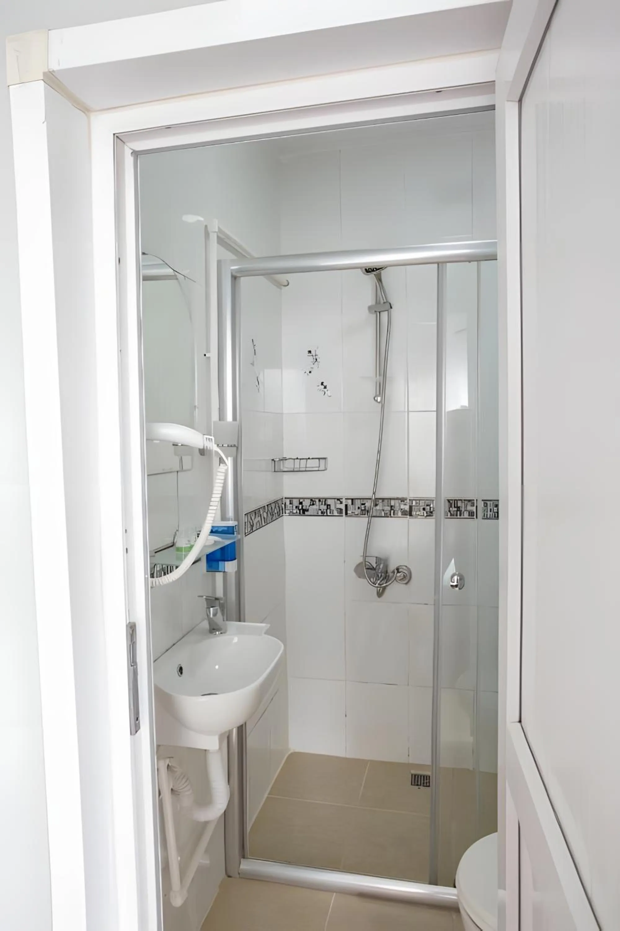 Shower in Sofia Corner Hotel